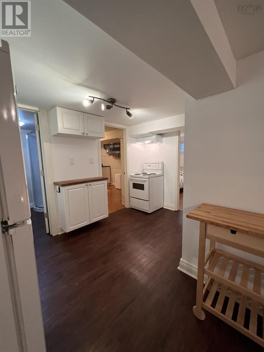 Property 43 of 45 of 6583 Quinpool Road
