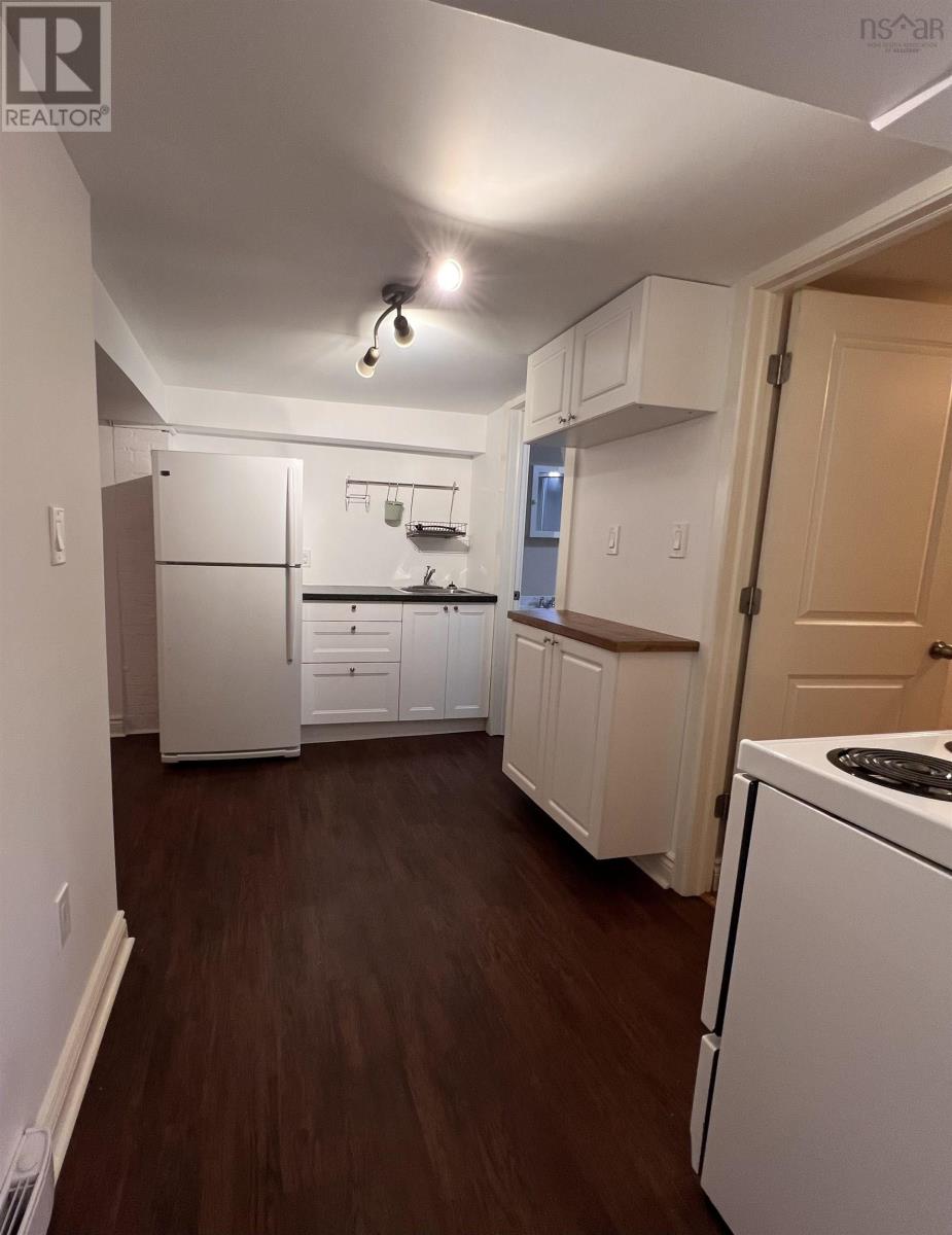 Property 35 of 45 of 6583 Quinpool Road