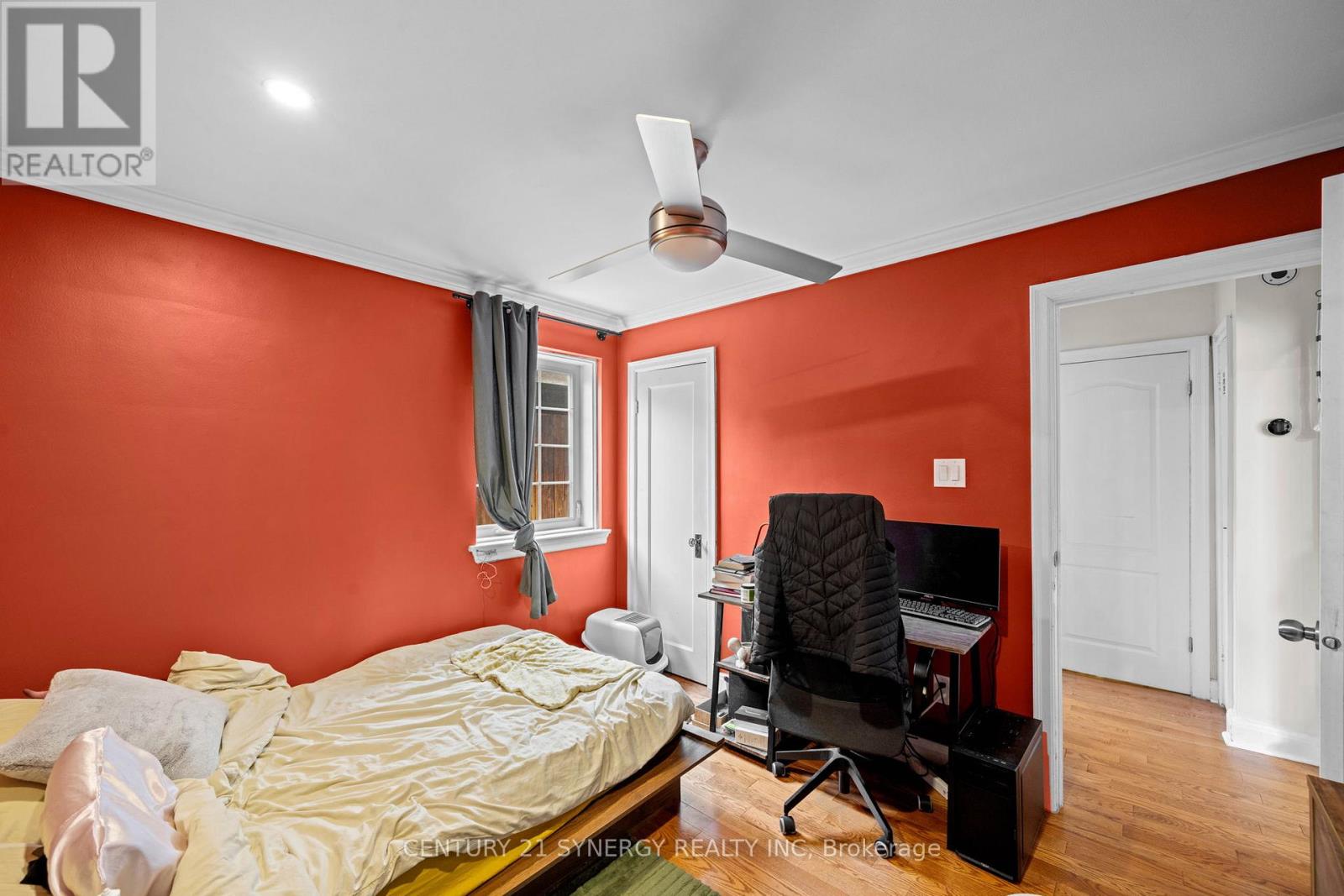 2 Bed, 1 Bath Multi-Family for Rent in Ottawa – 241 BRADLEY AVENUE, Ottawa – MLS# X13223696 - Image 12