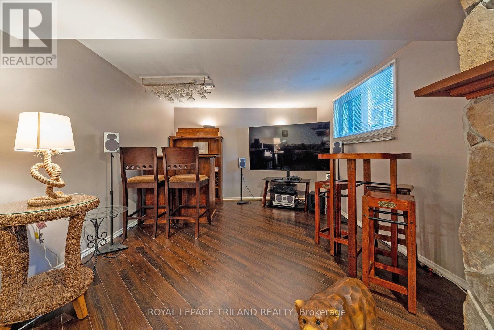 1152 IVANHILL ROAD - 24