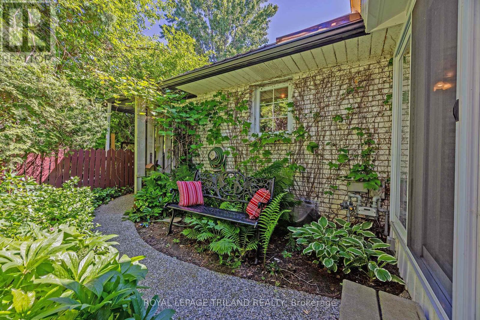 1152 IVANHILL ROAD - 29