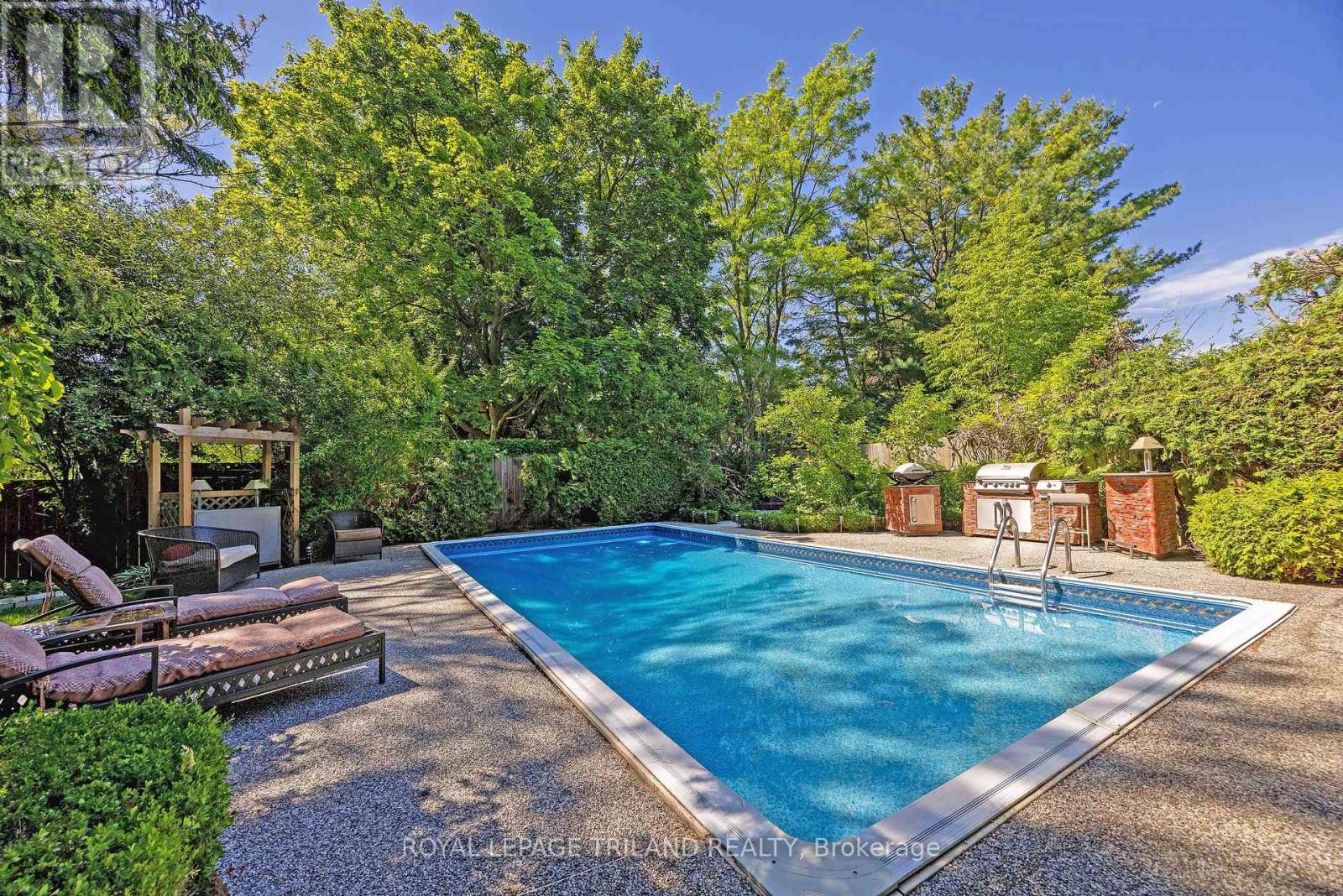1152 IVANHILL ROAD - 35
