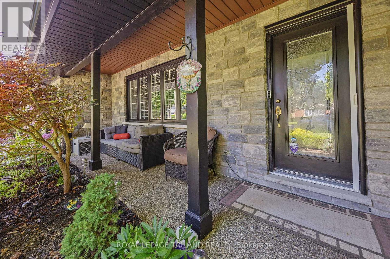 1152 IVANHILL ROAD - 4
