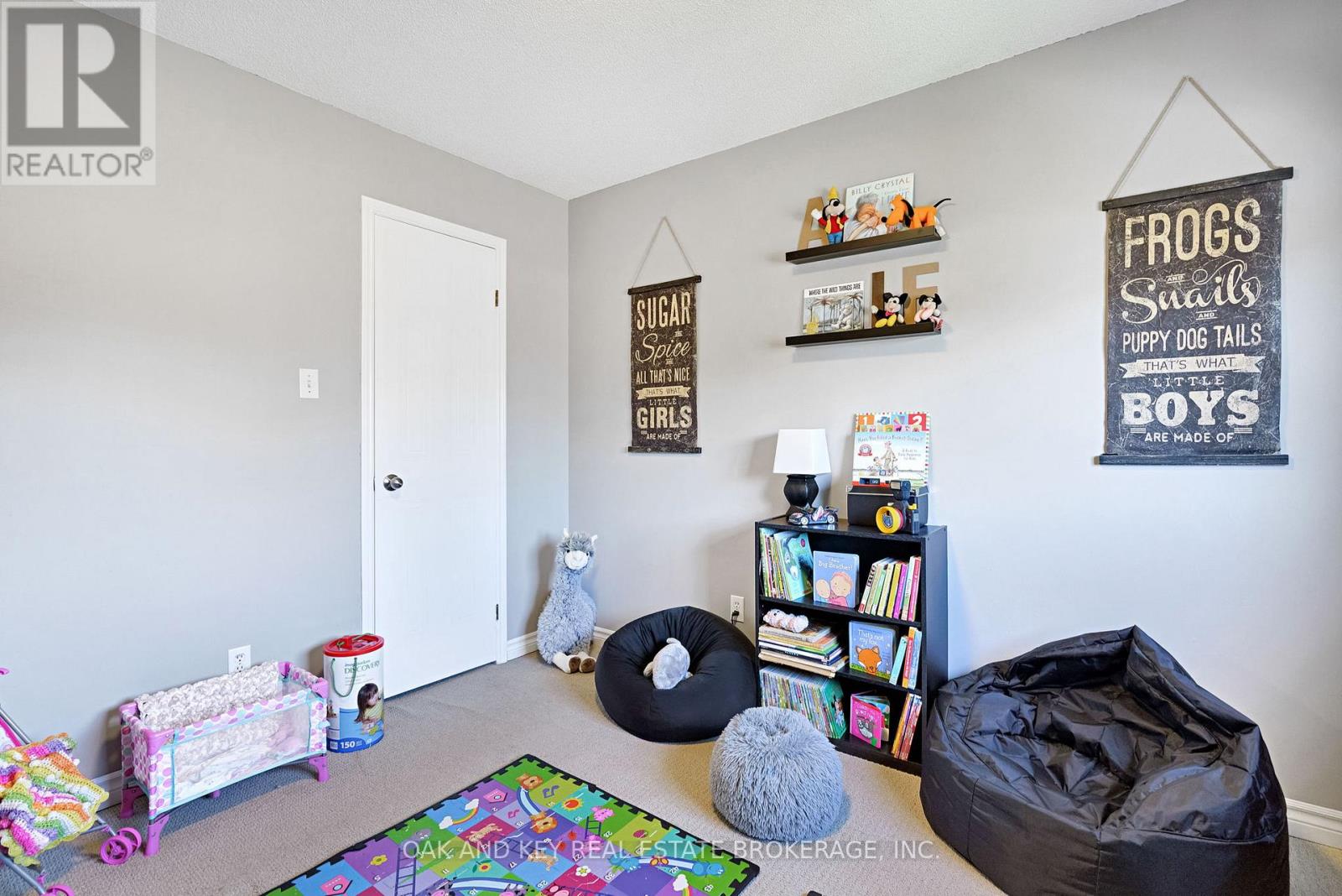54 NAPOLEON DRIVE - 32