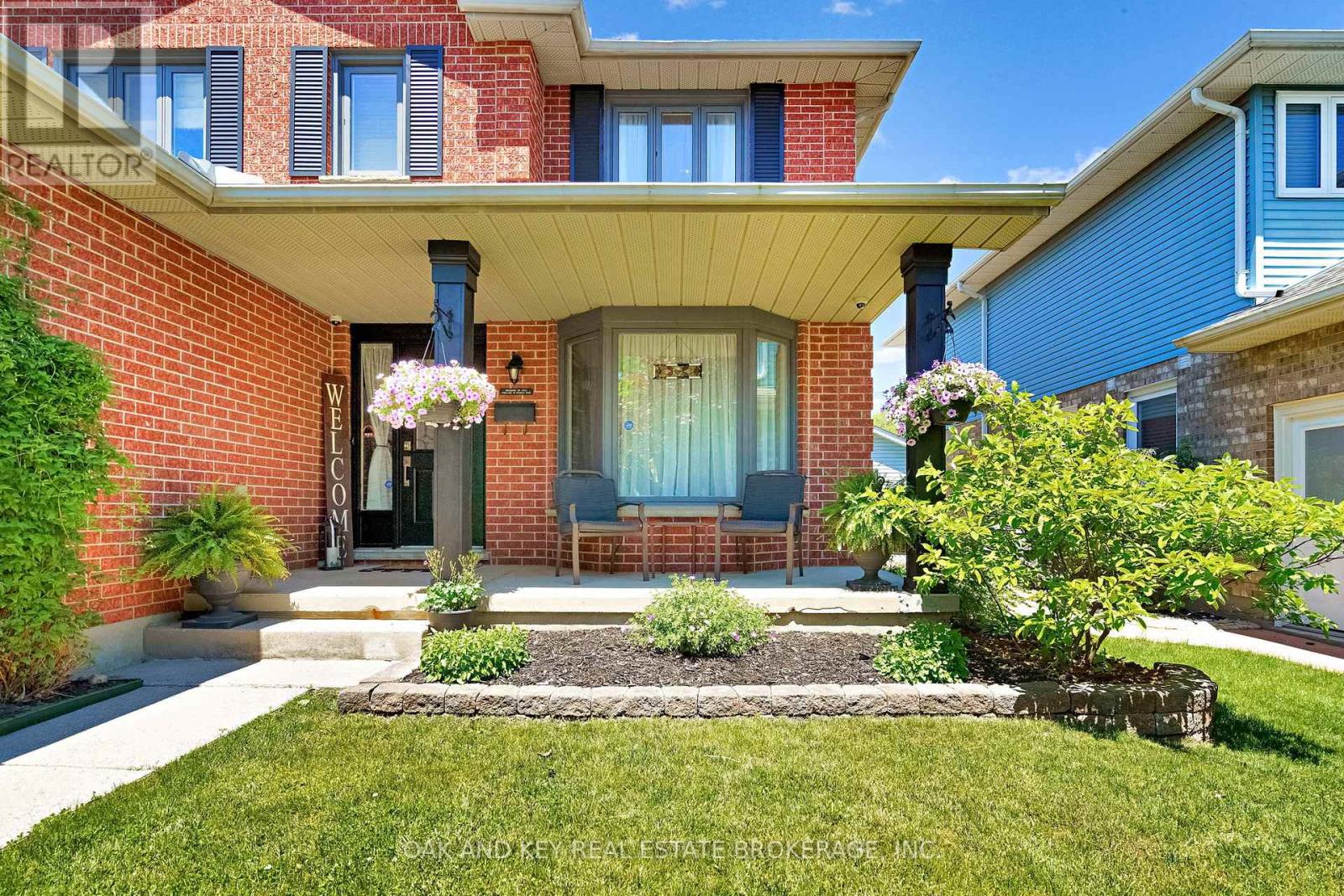 54 NAPOLEON DRIVE - 5