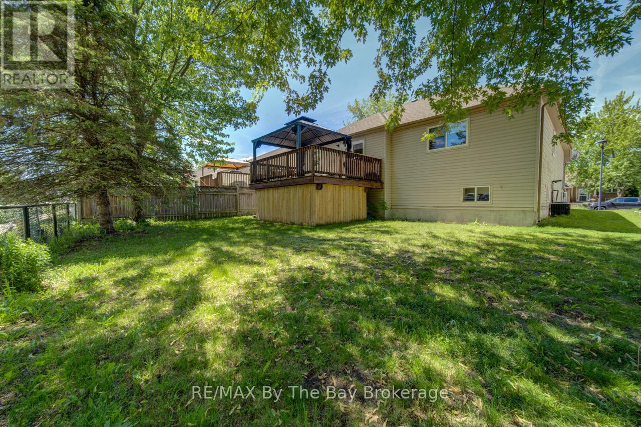 65 ROSE VALLEY WAY - 22