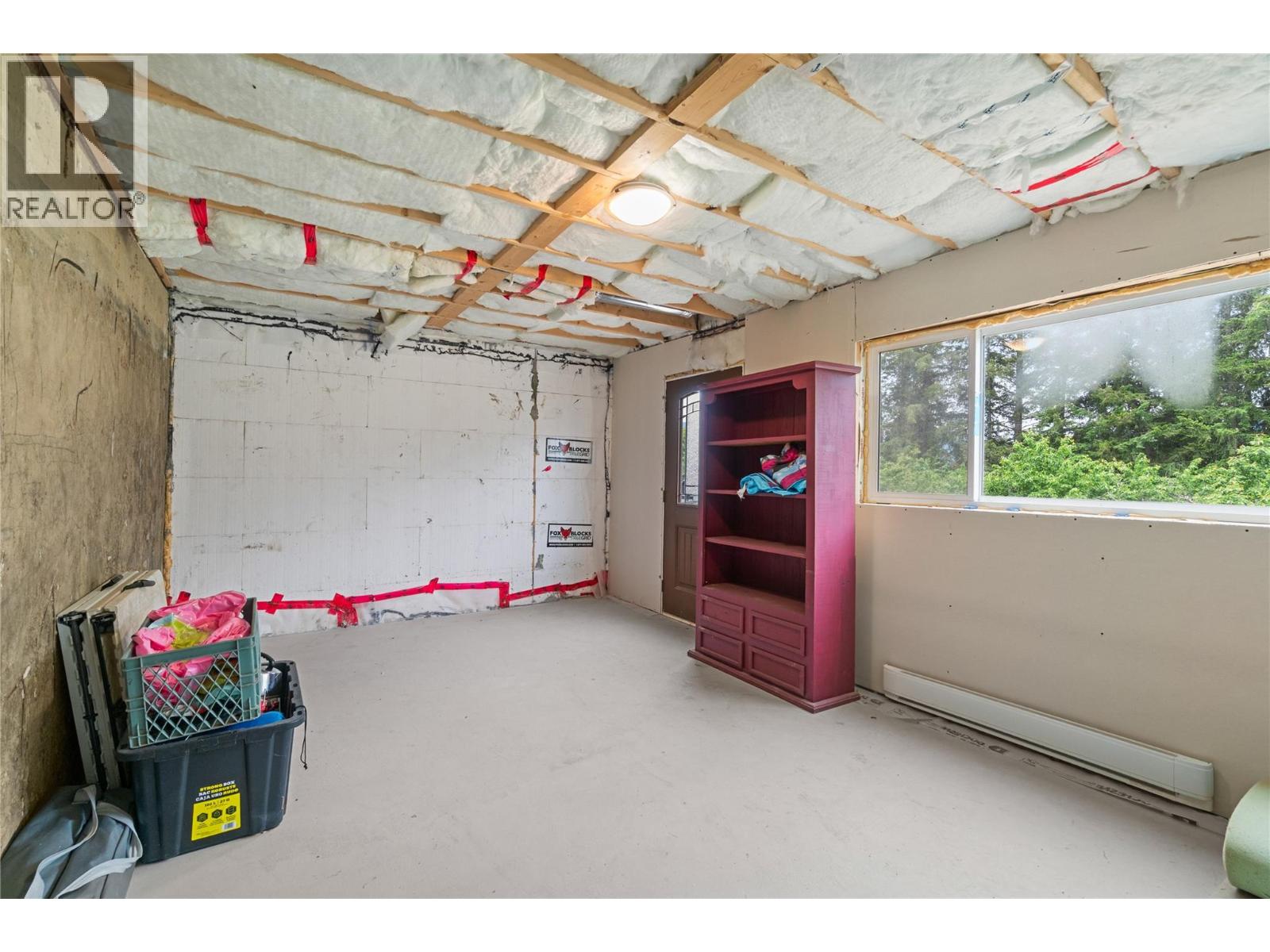 5851 20 Avenue NE - 48
