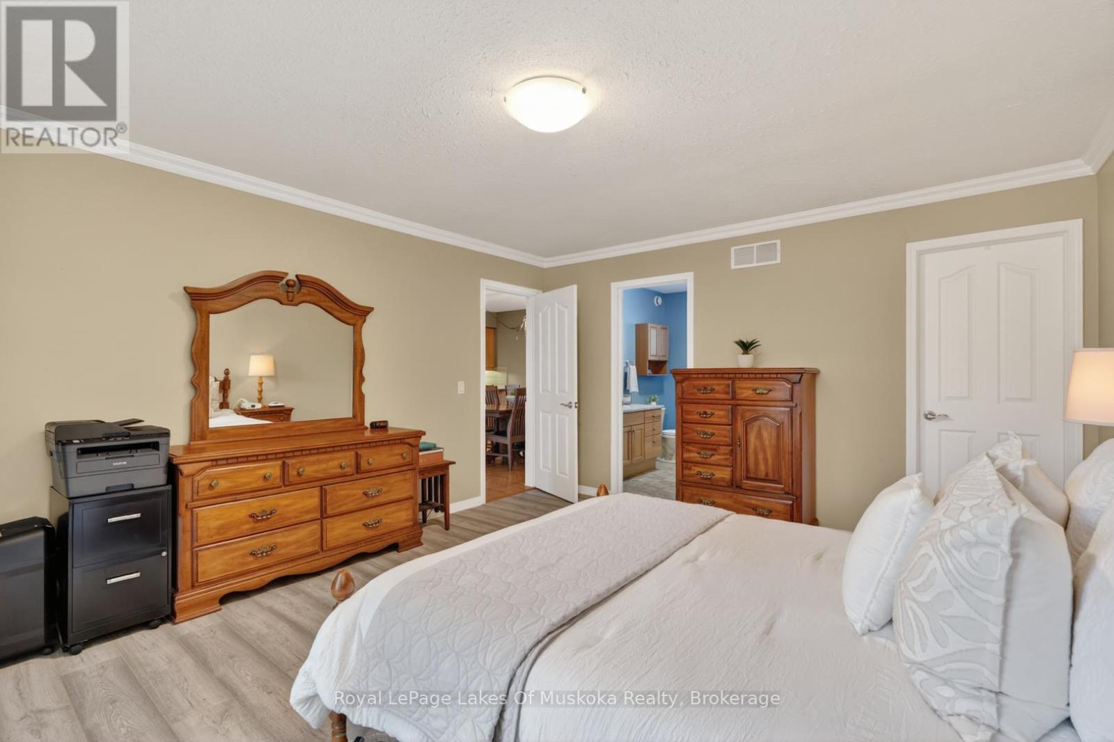 1957 LONE PINE DRIVE S - 12