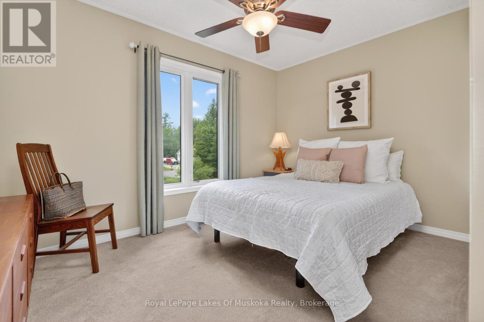 1957 LONE PINE DRIVE S - 14