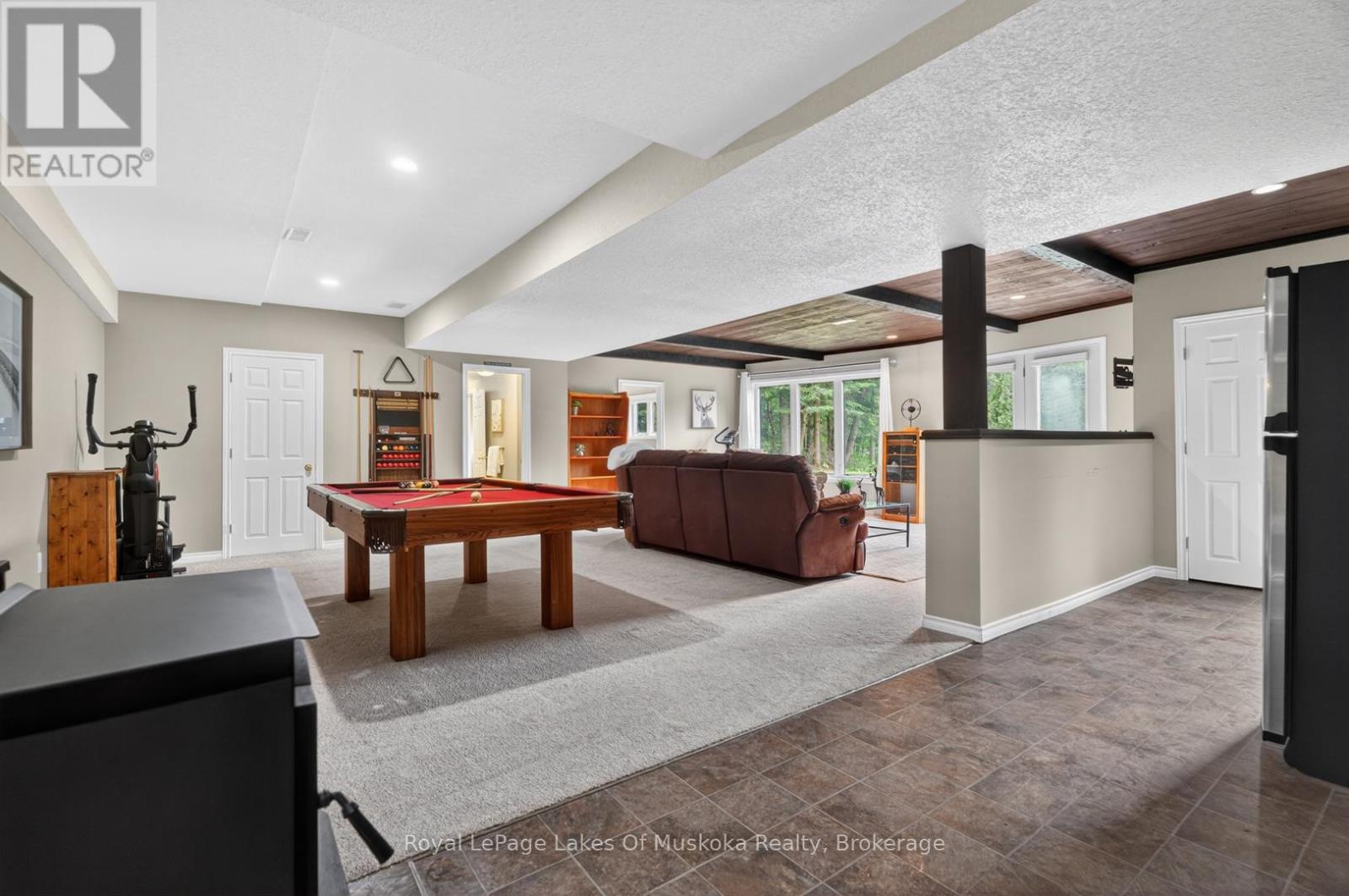 1957 LONE PINE DRIVE S - 18
