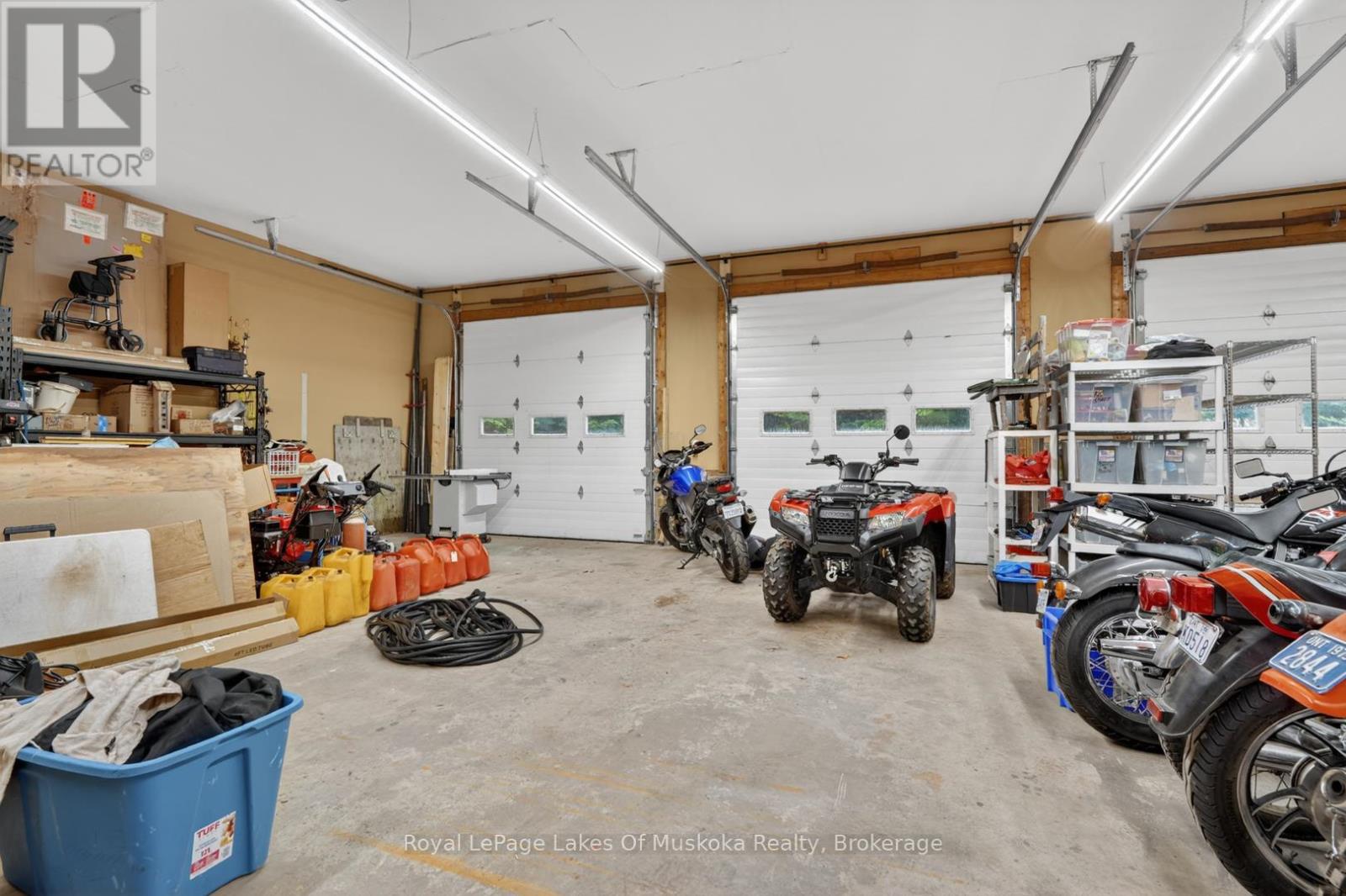 1957 LONE PINE DRIVE S - 34