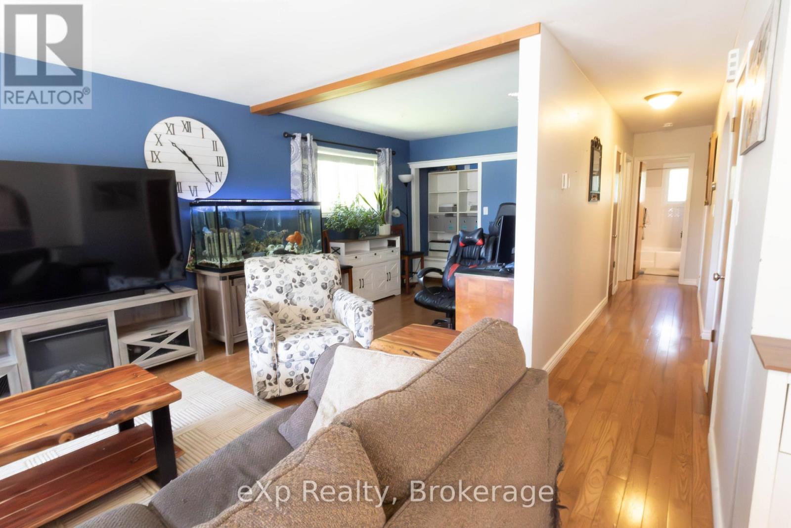 64 RAGLAN STREET W - 16