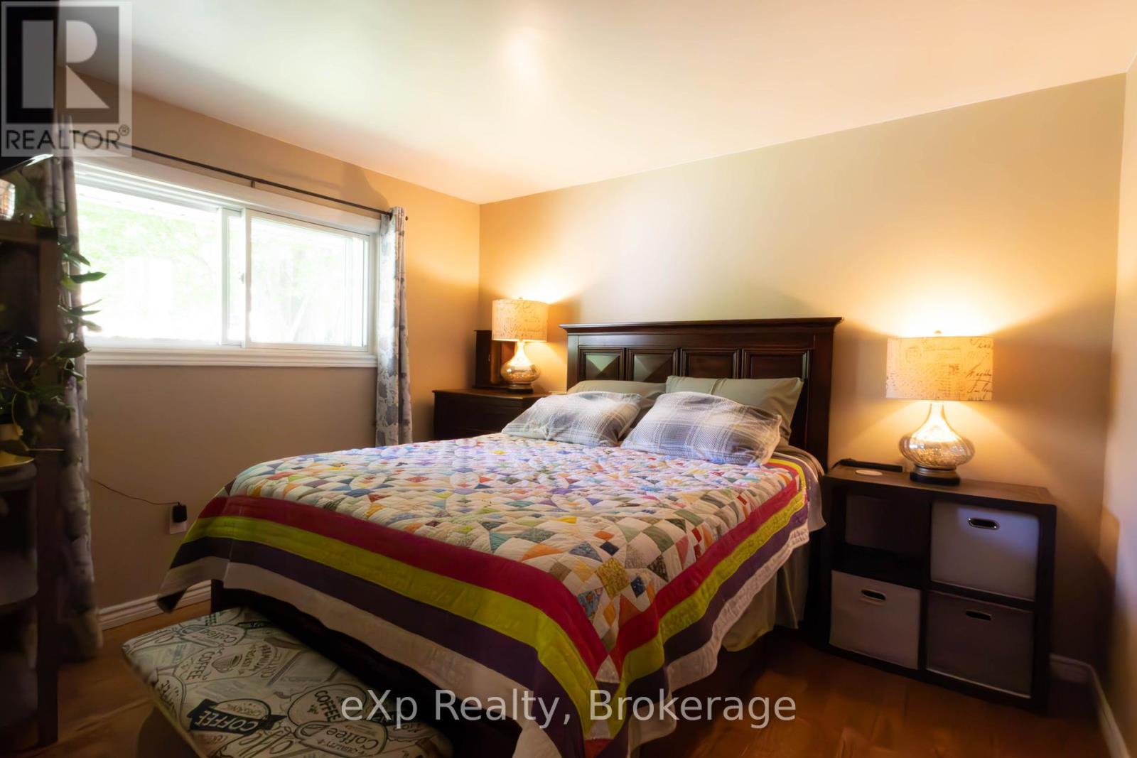 64 RAGLAN STREET W - 20