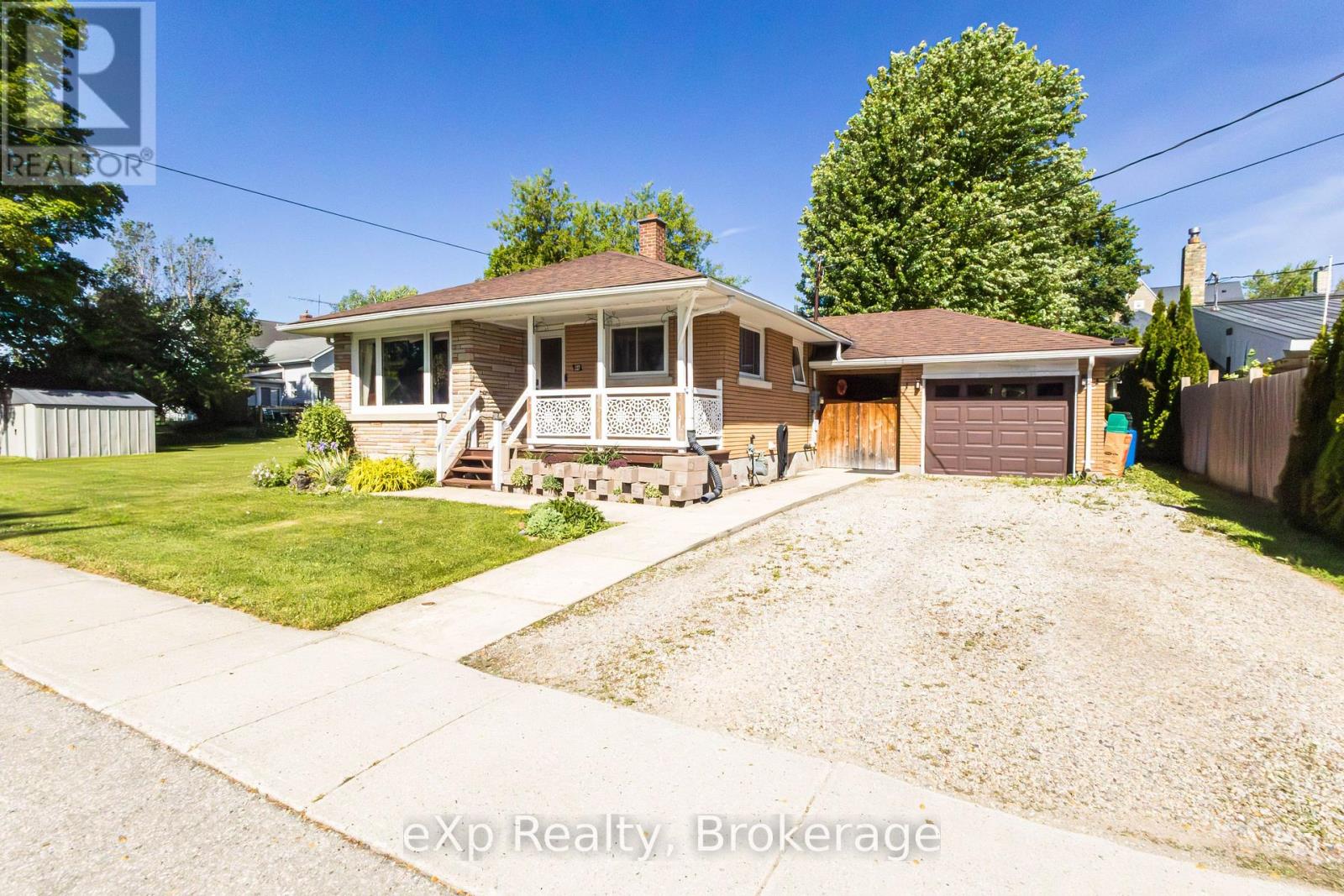 64 RAGLAN STREET W - 5