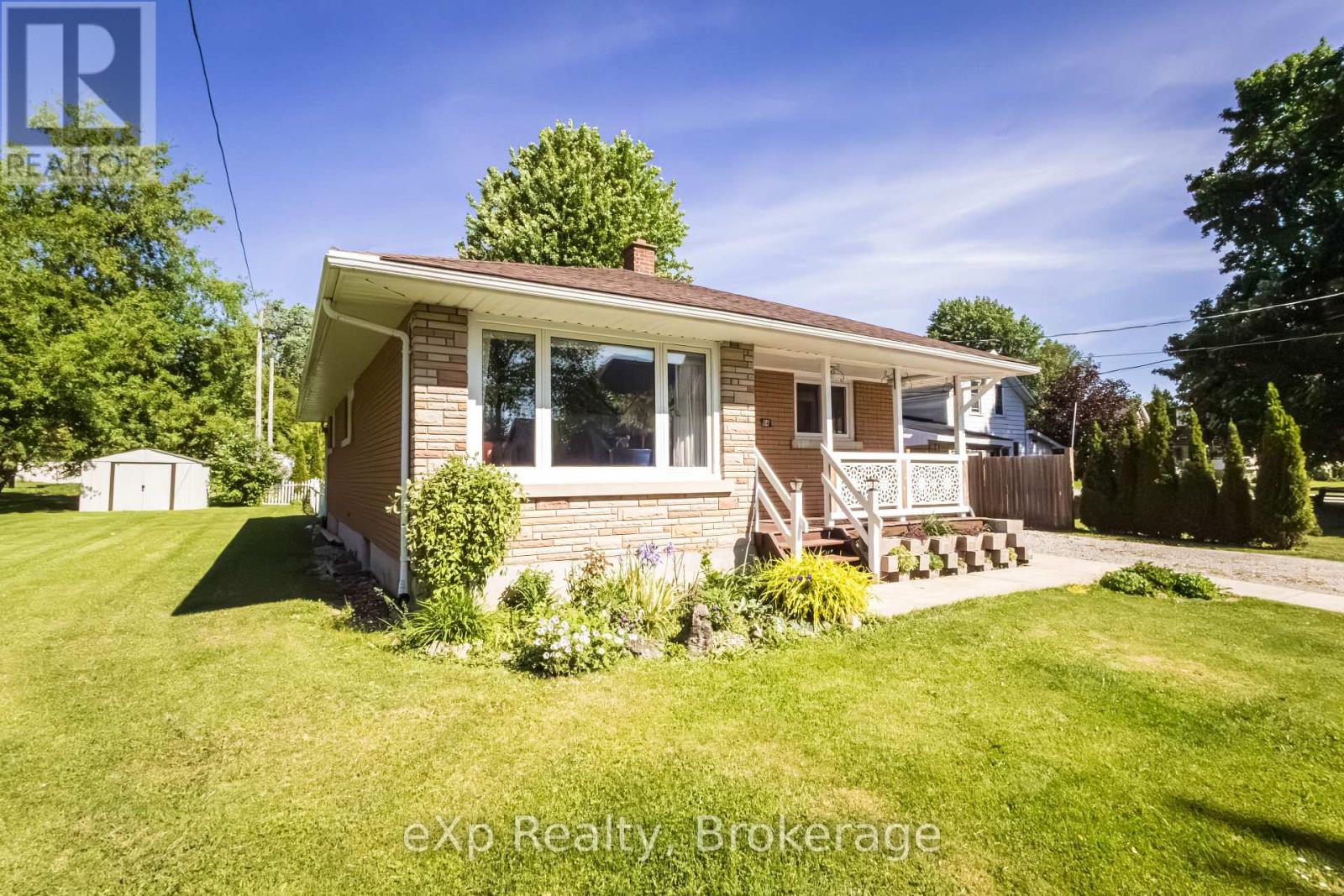 64 RAGLAN STREET W - 7