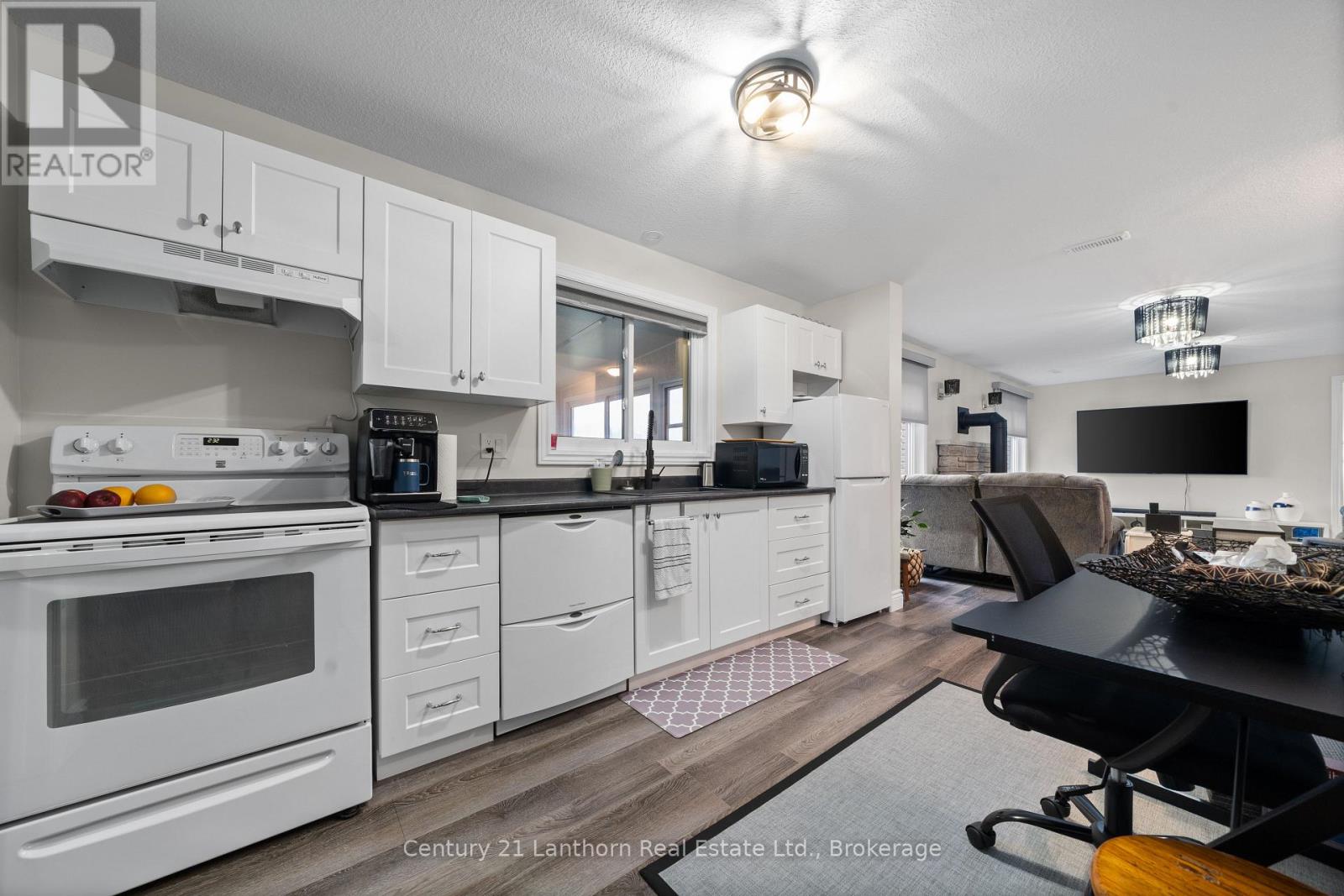 212 MAIN STREET - 30