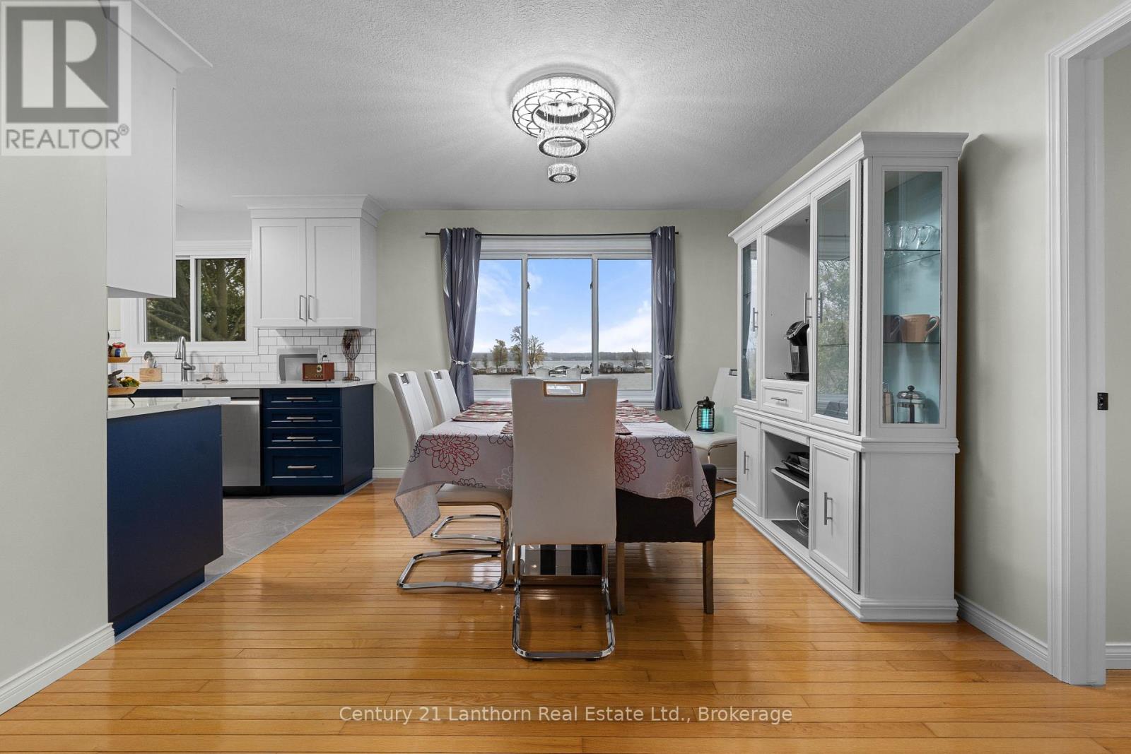 212 MAIN STREET - 9