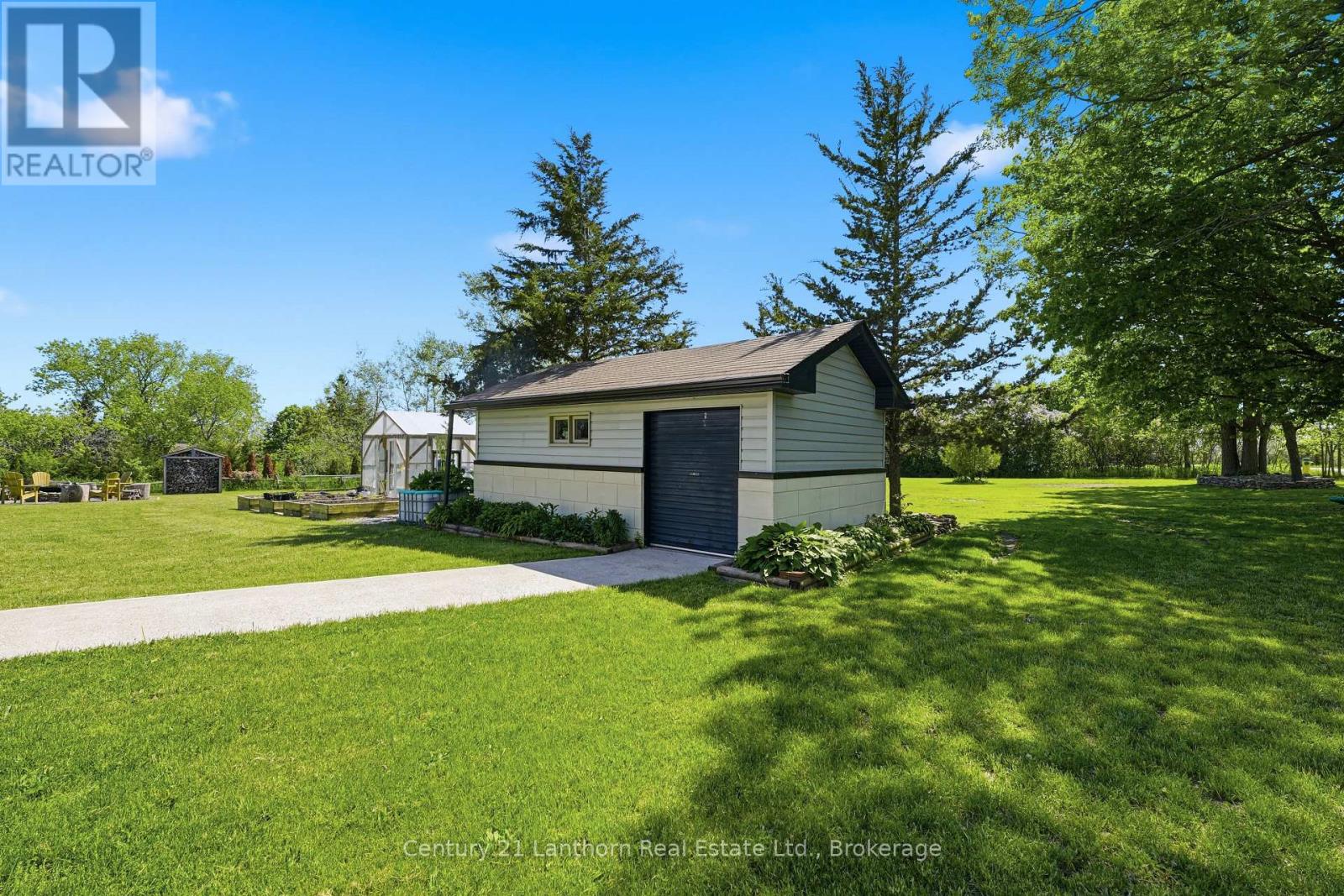 13 BLAKELY ROAD - 38