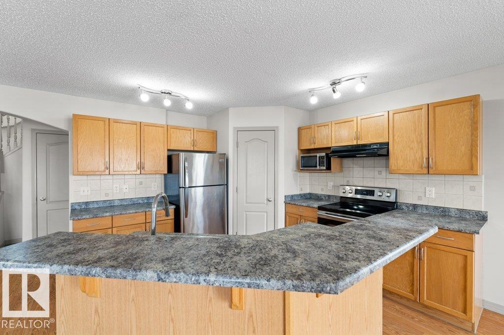 716 MCALLISTER LO SW — photo 9