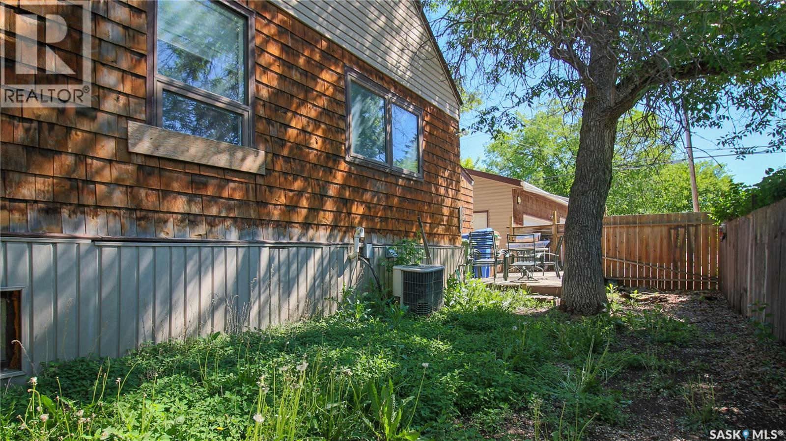 1277 QUEEN STREET — photo 34