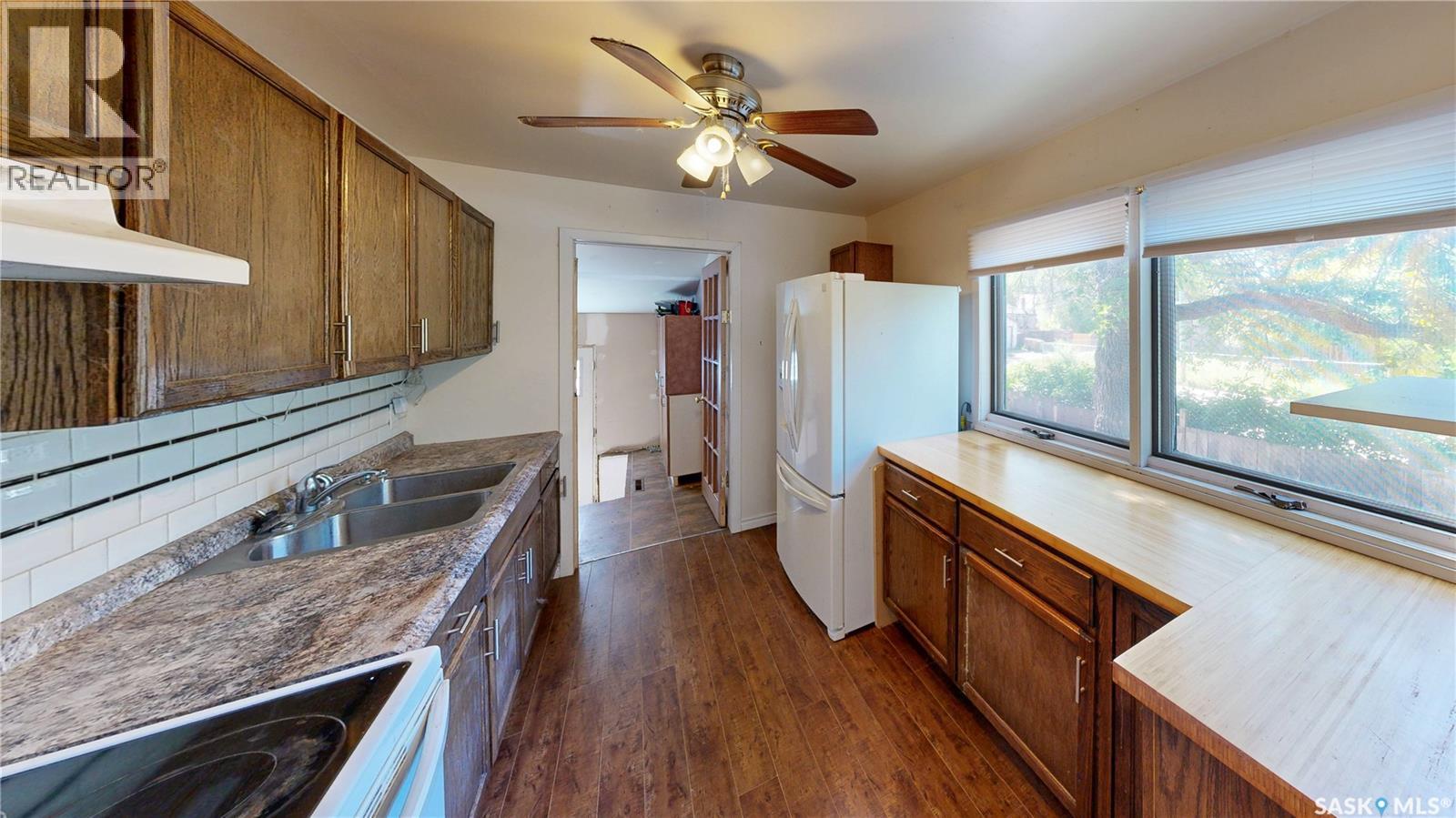1277 QUEEN STREET - photo 5