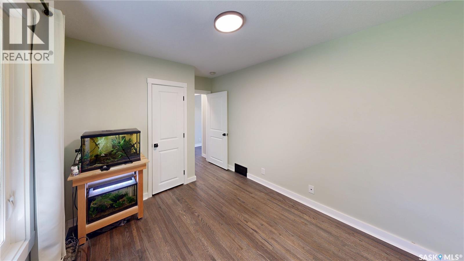 909 Arthur STREET — photo 13