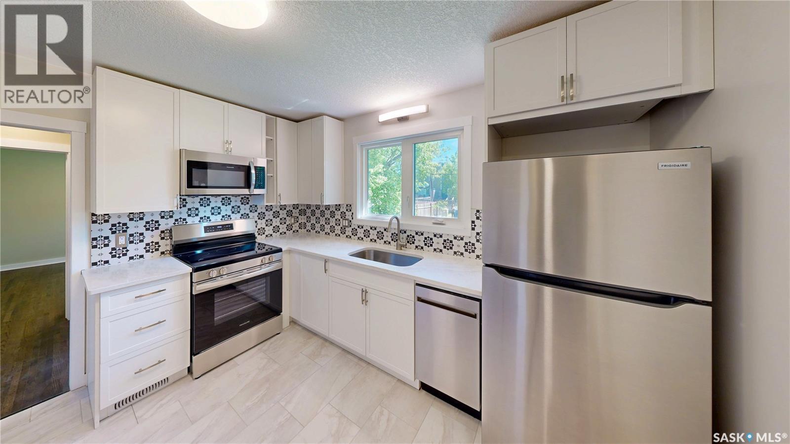 909 Arthur STREET - photo 2