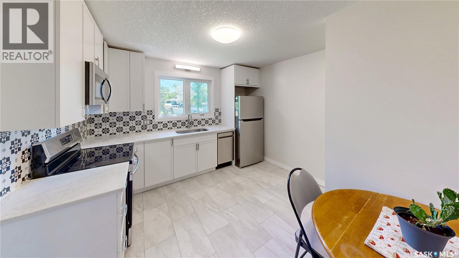 909 Arthur STREET - photo 5