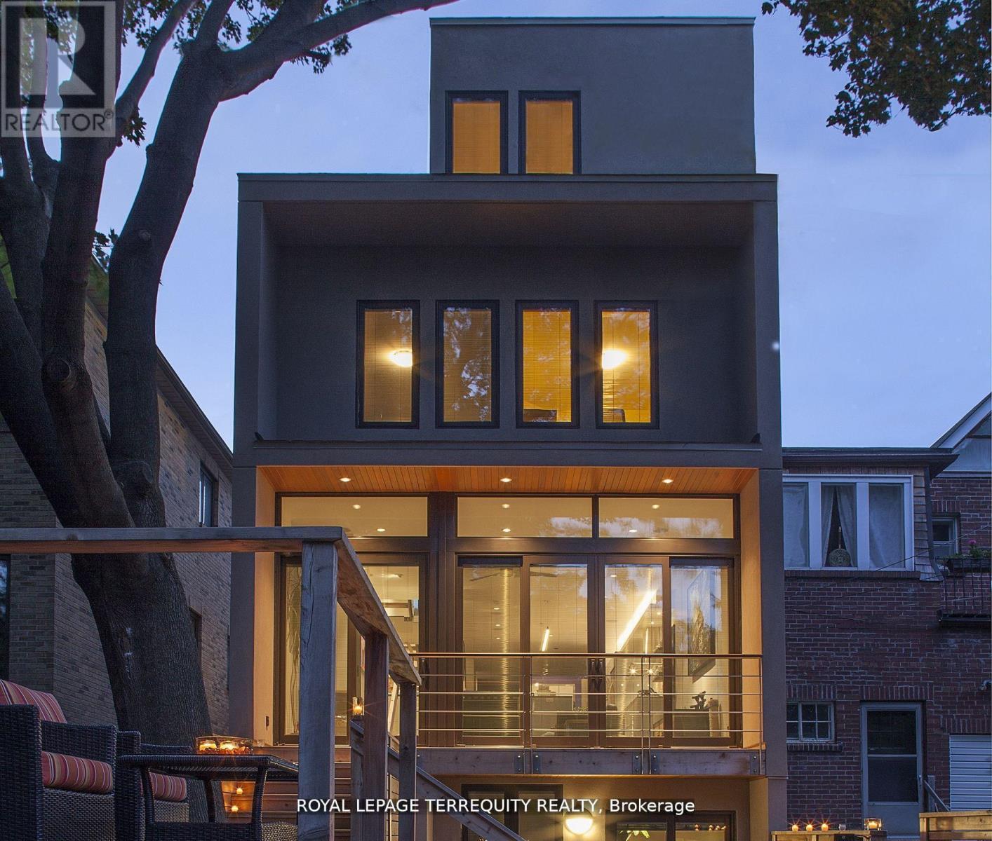 317 KEEWATIN AVENUE - 40