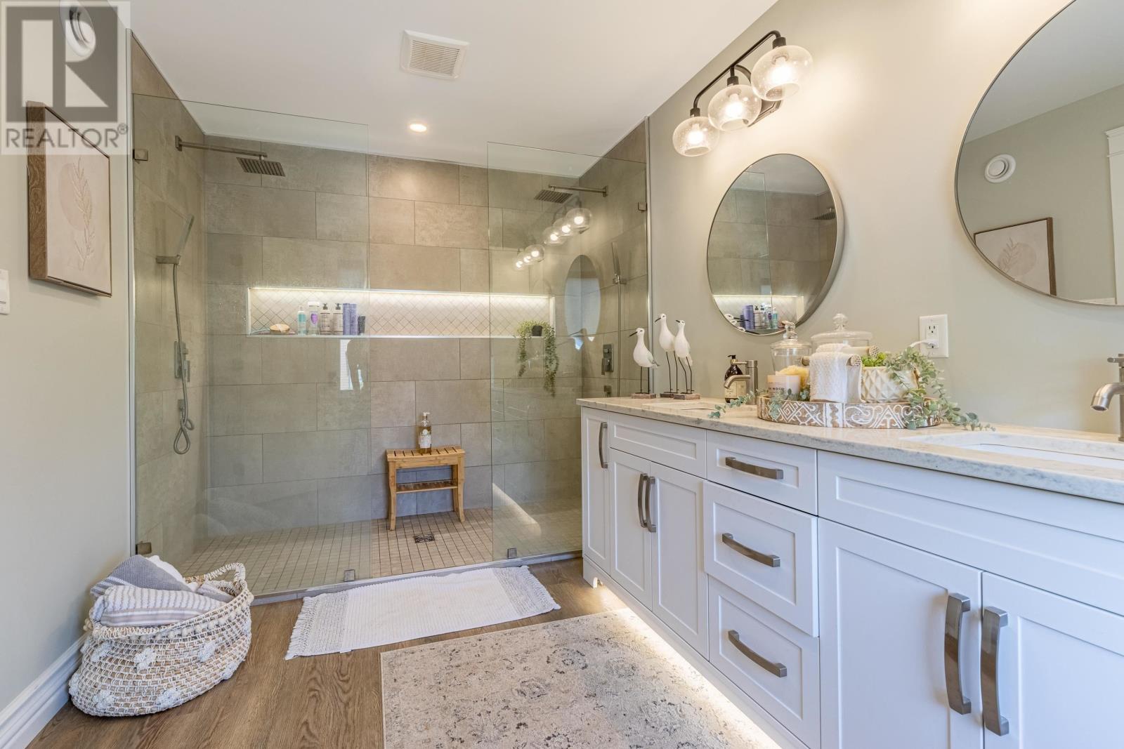 26 DR. JOHN KNOX Way - 17
