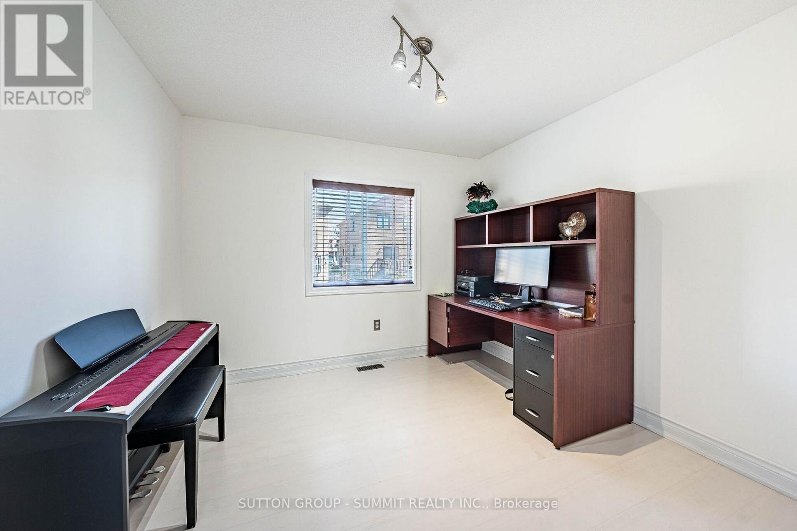 139 OCEANPEARL CRESCENT - 21