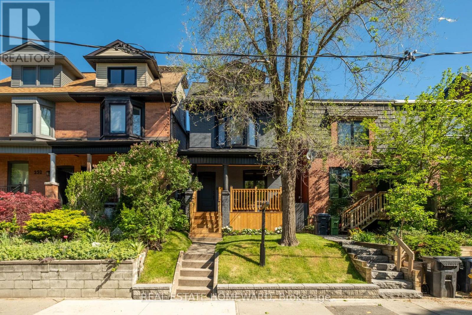 Listing photo of 254 BAIN AVENUE
