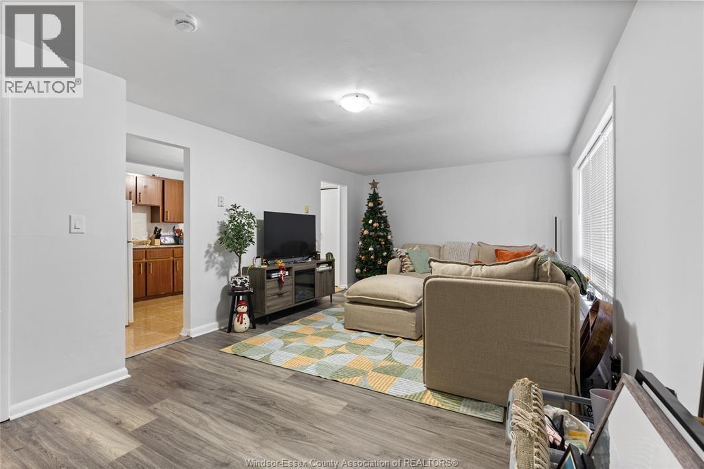 1400-1430 SENECA STREET - 10