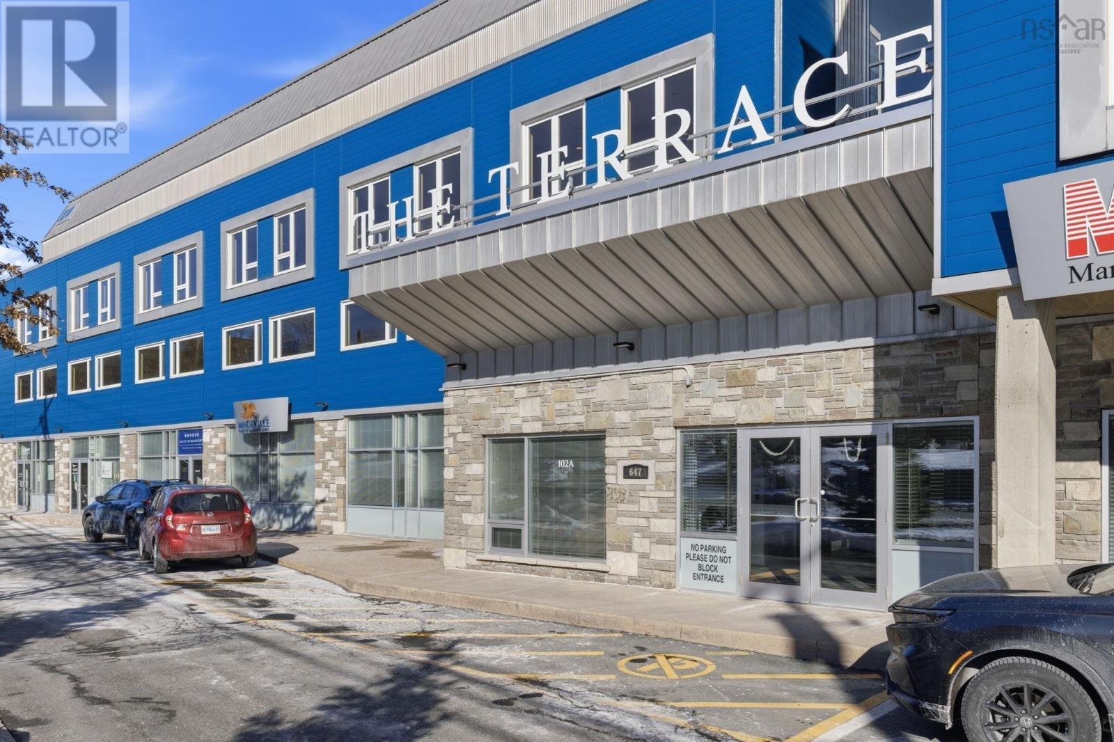 #304 647 Bedford Highway - 28