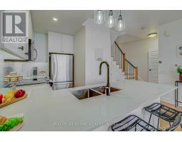 31 - 8169 Kipling Avenue, Vaughan, ON L4L0G4 Photo 7