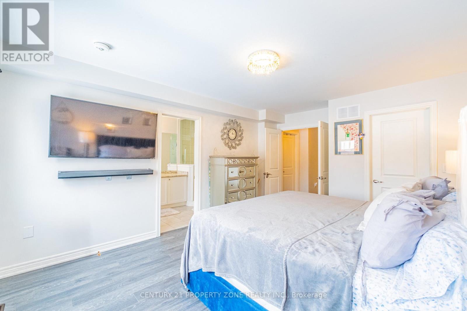 22 CHURCHLEA MEWS - 21