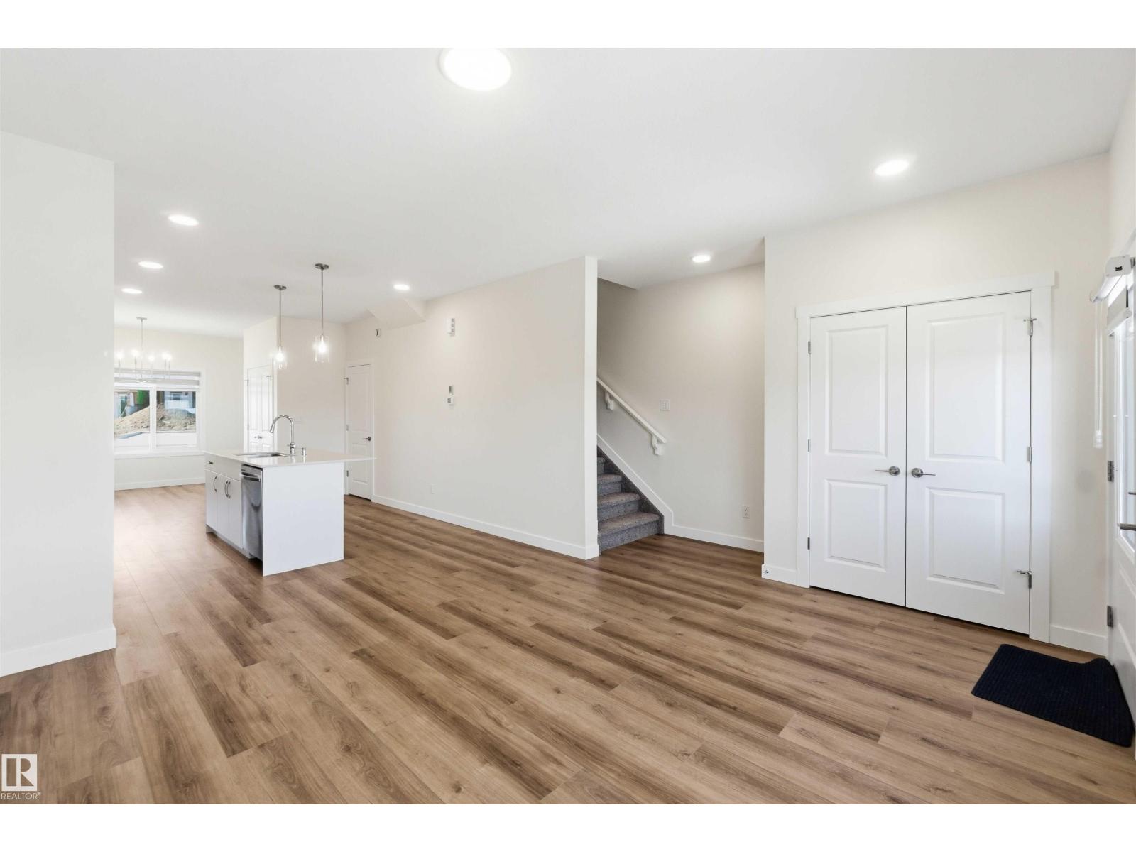4582 WARBLER LO NW - 9