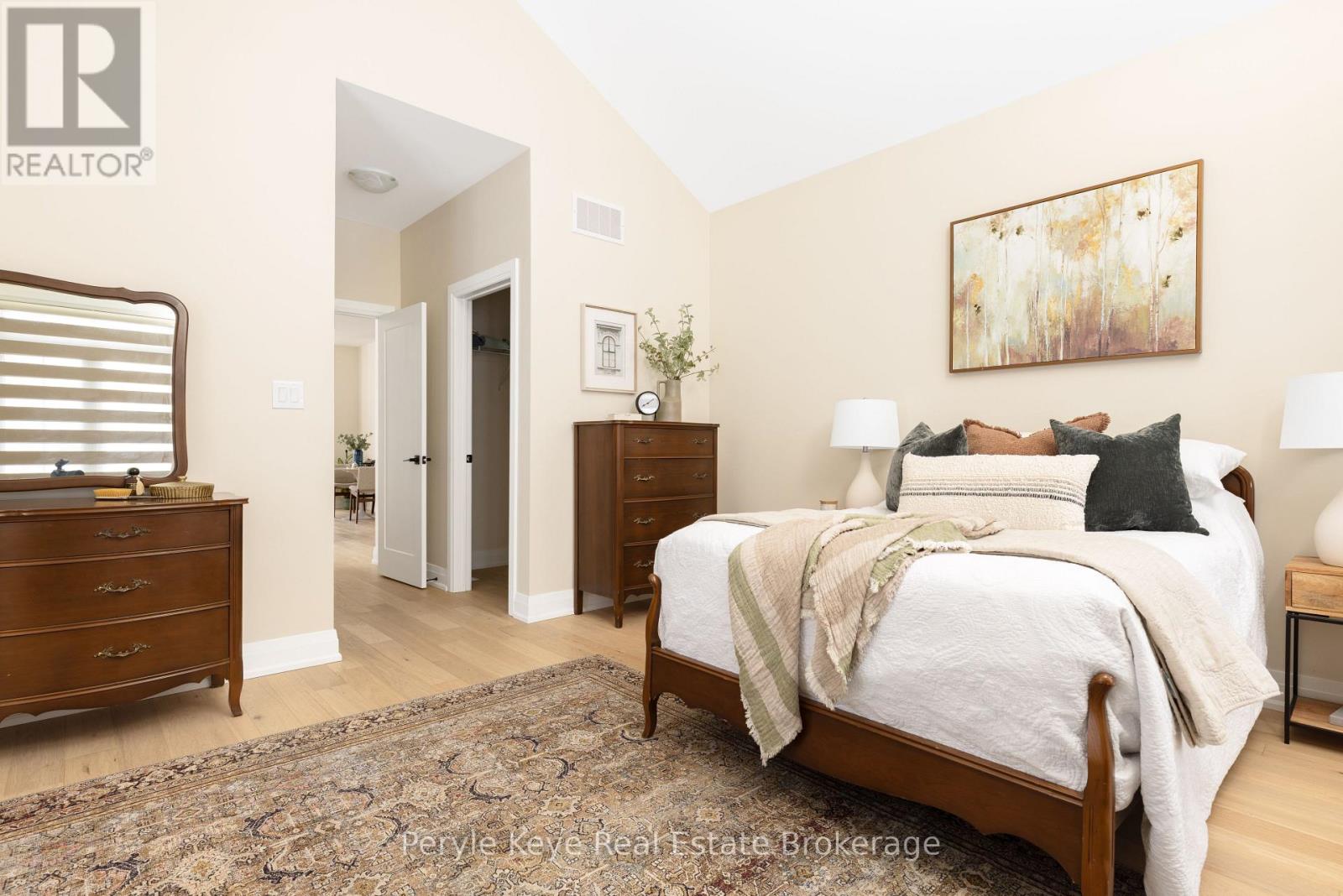 2 LEEDS COURT - Image 31