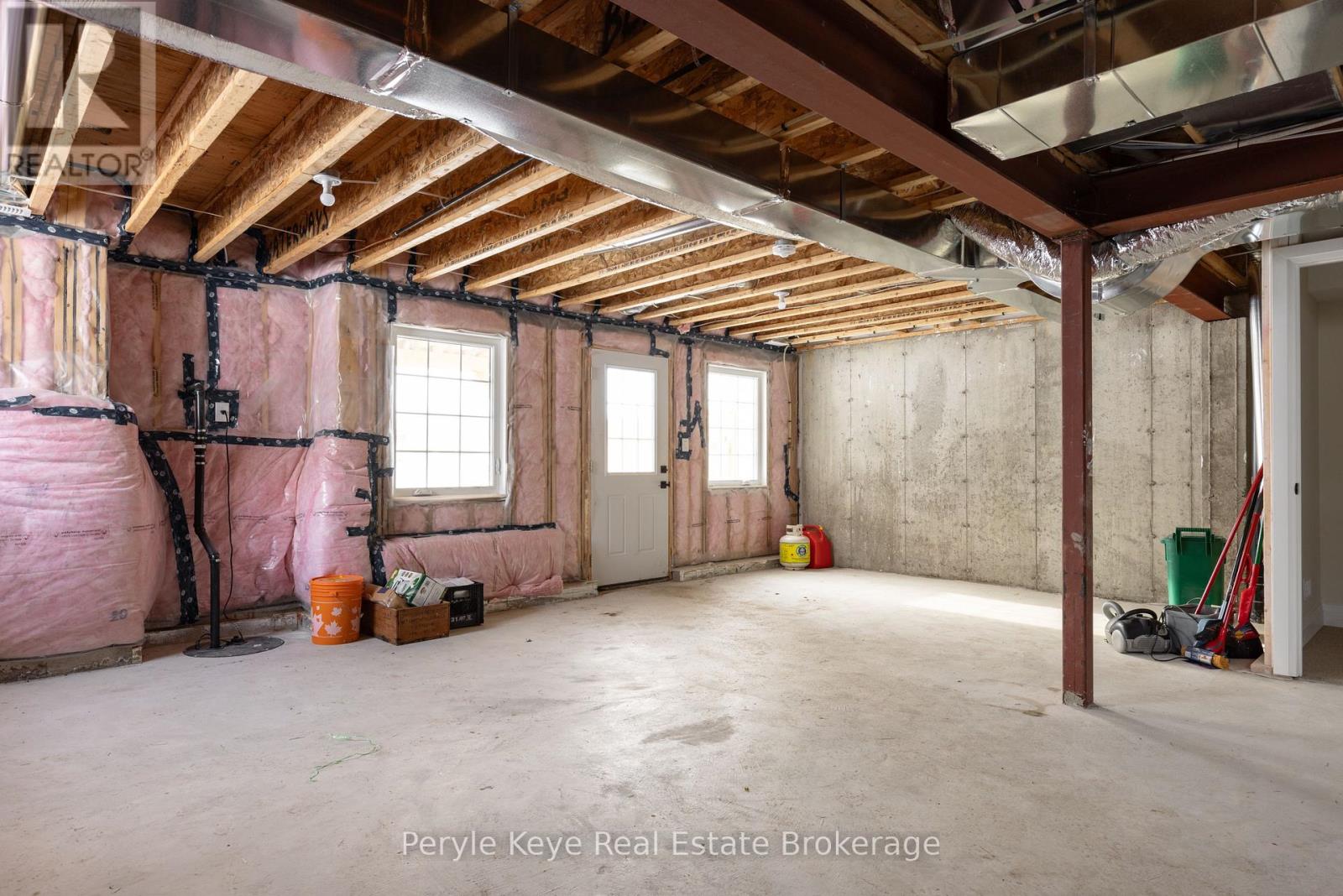 2 LEEDS COURT - Image 39
