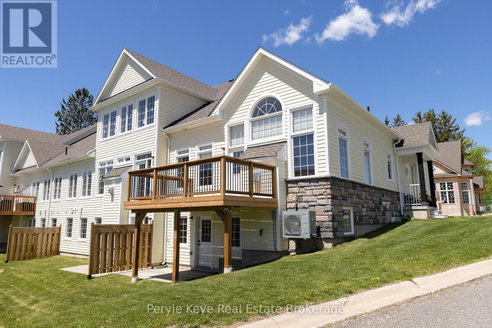 2 LEEDS COURT - Image 42