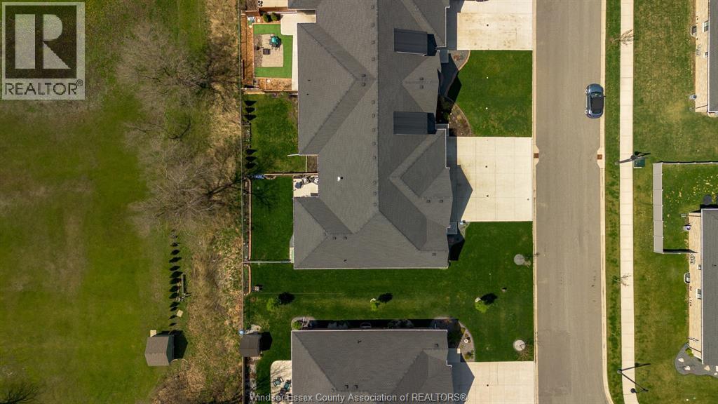 237 LIVINGSTONE - 33