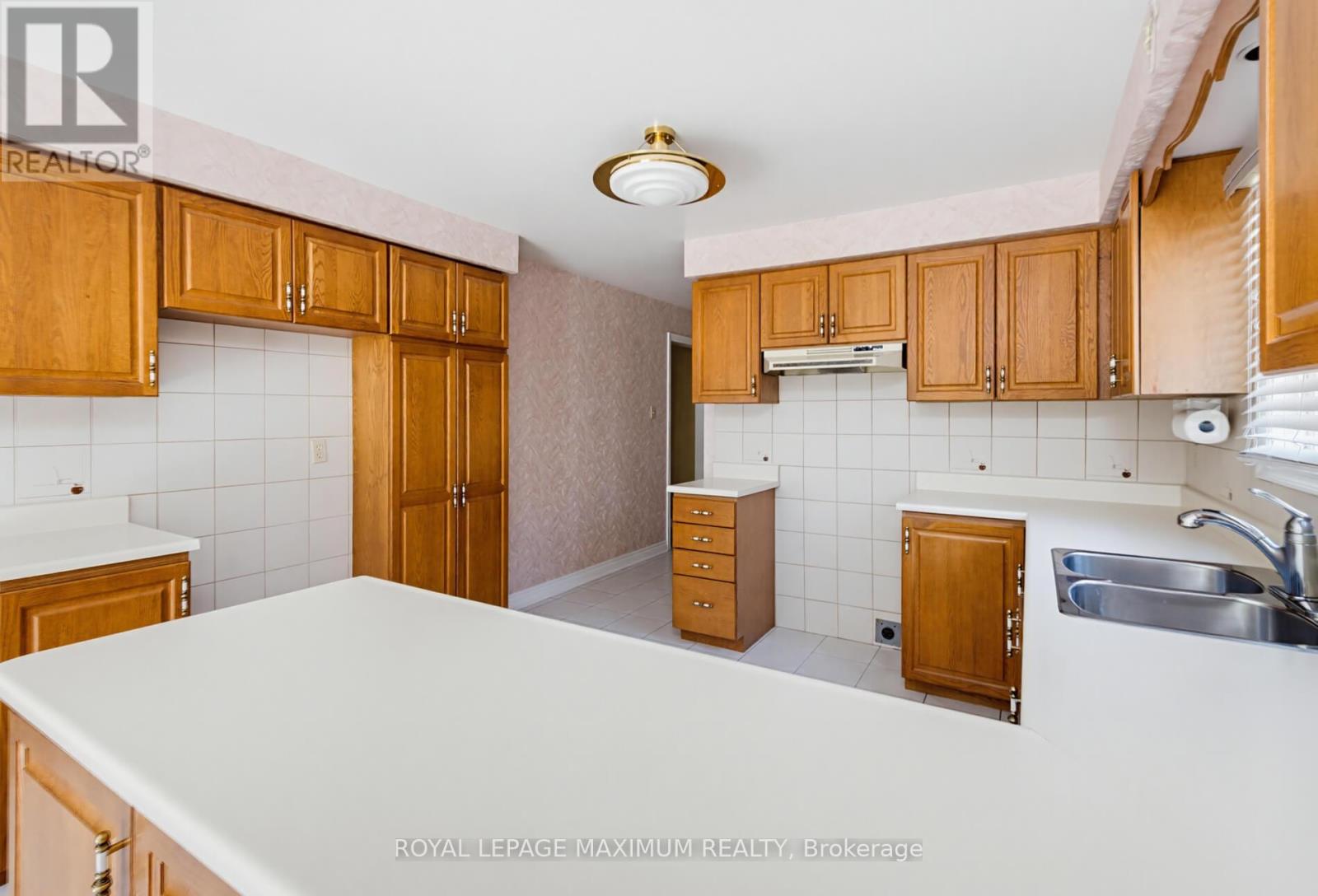 91 WILSHIRE BOULEVARD - 12