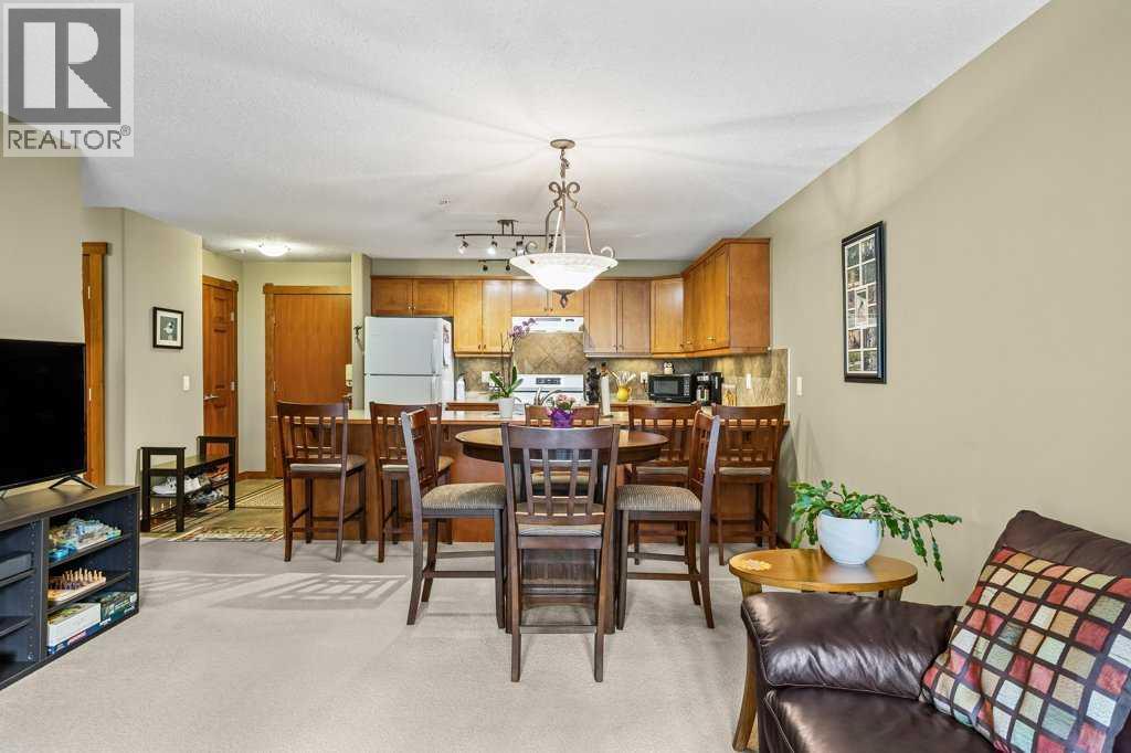 215, 150 crossbow Place — photo 10