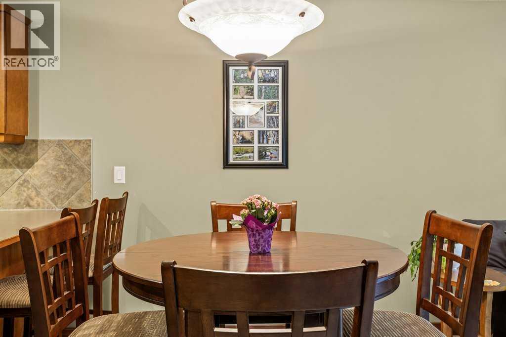 215, 150 crossbow Place — photo 9