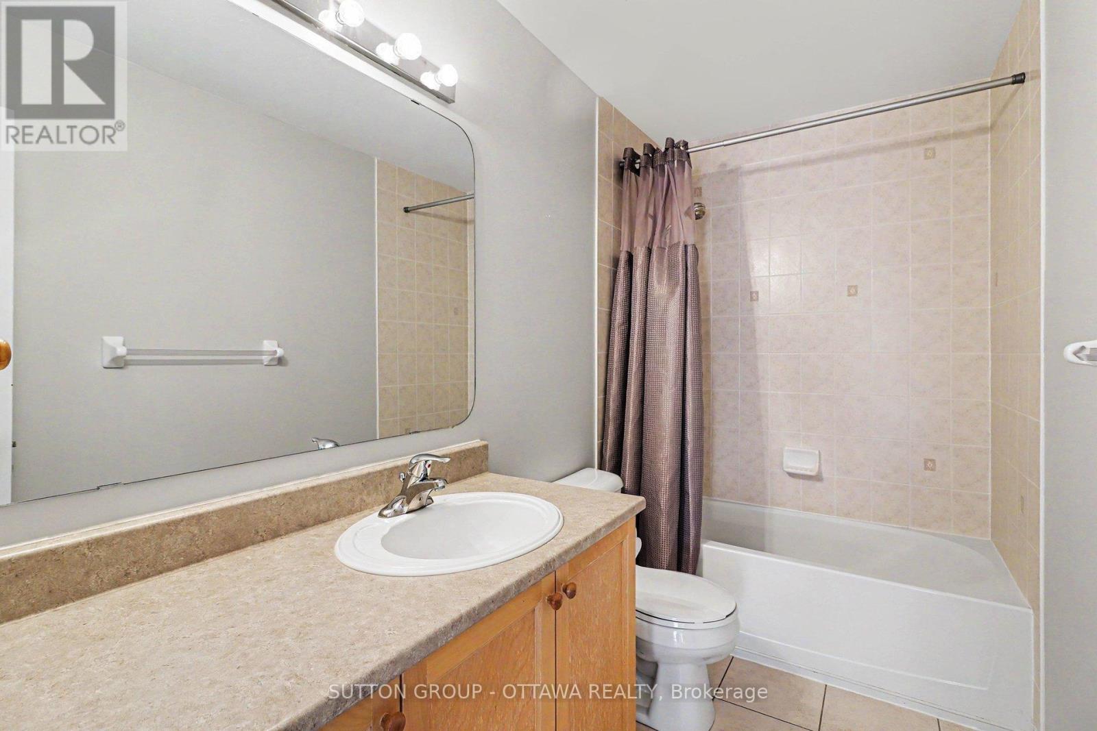 405 CRYSTAL COURT - 13