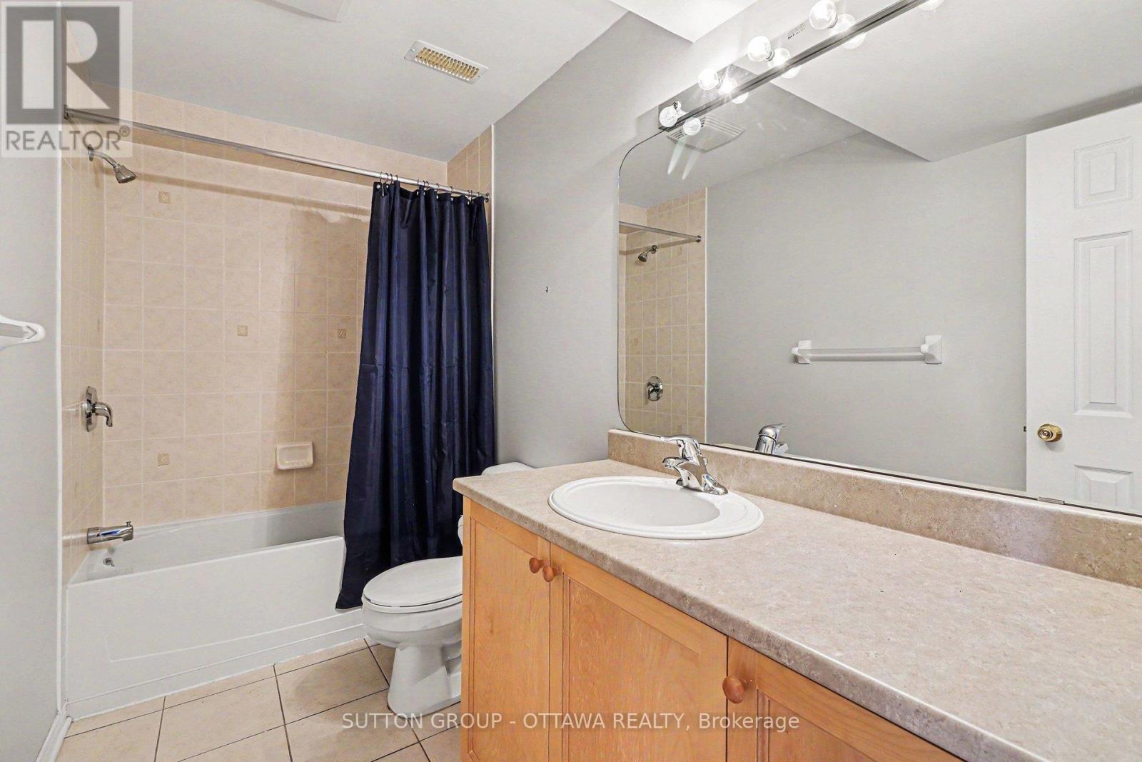 405 CRYSTAL COURT - 17