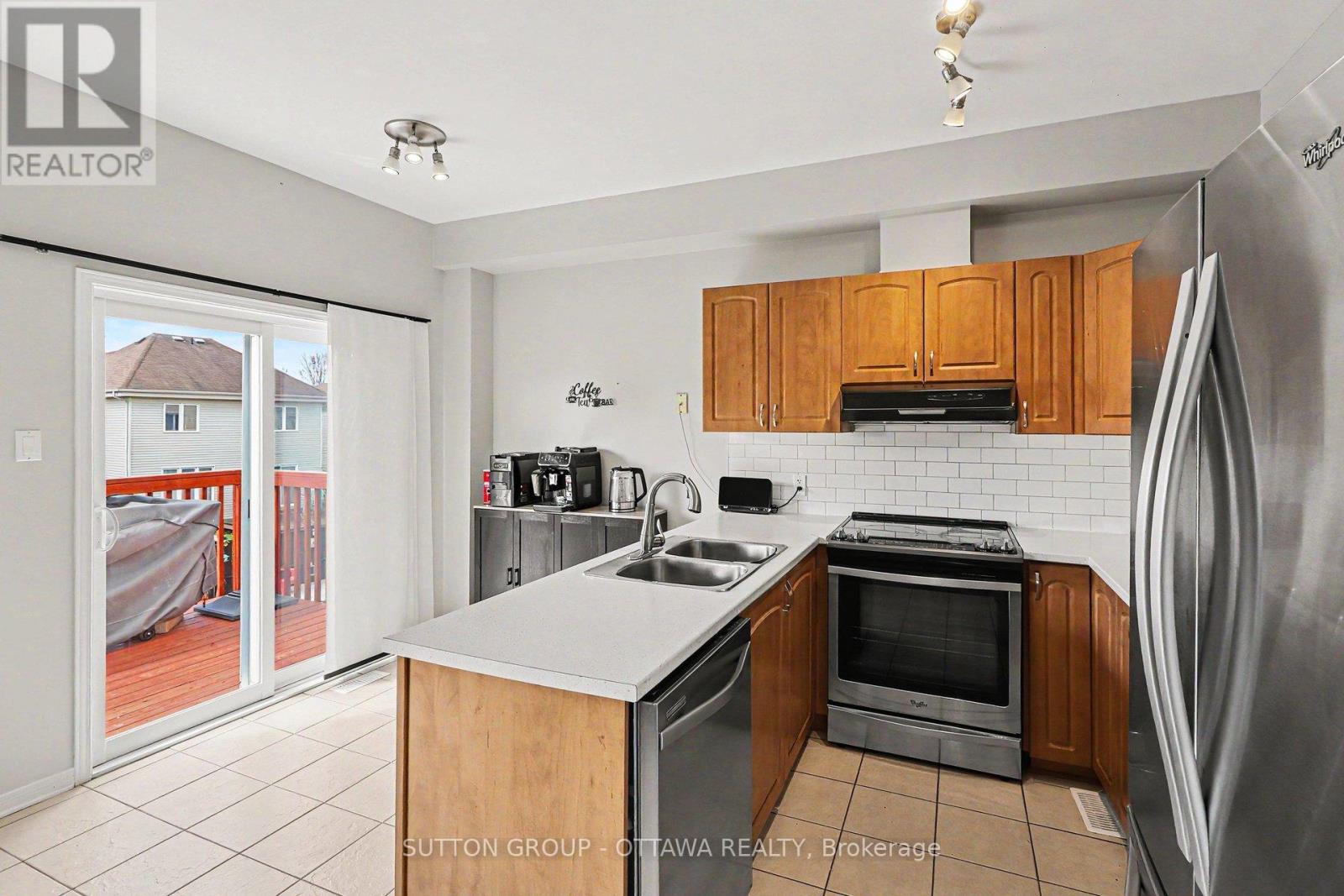 405 CRYSTAL COURT - 6