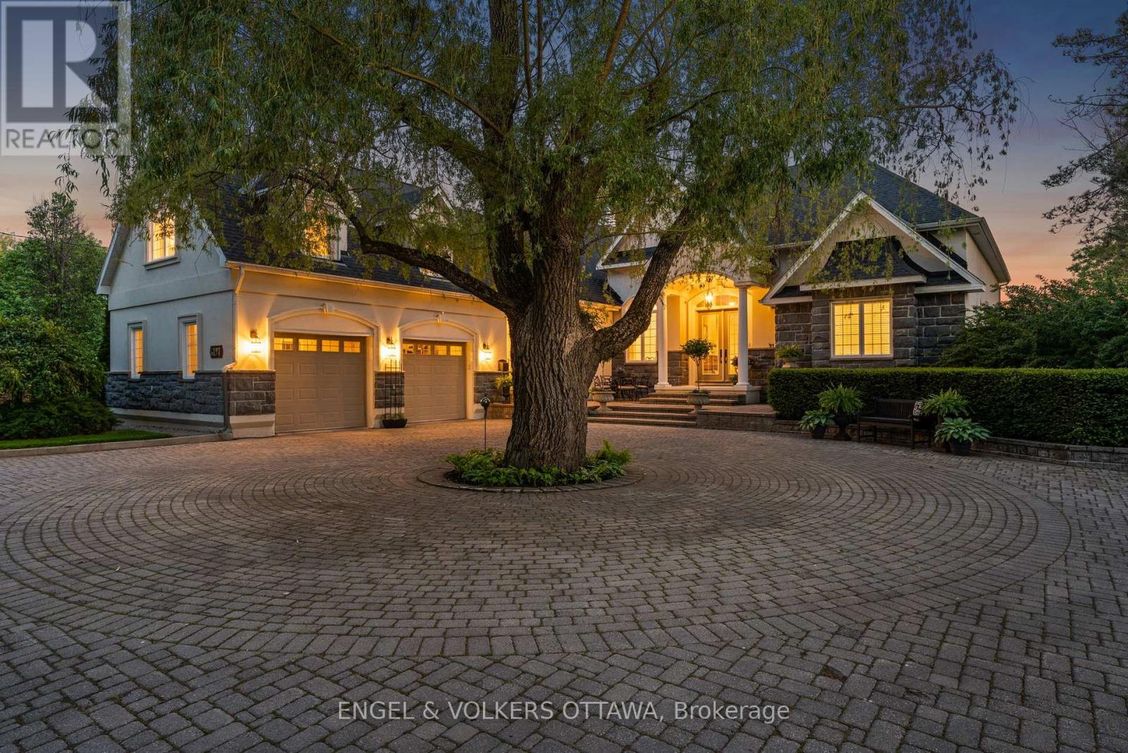 6197 OTTAWA STREET - 1