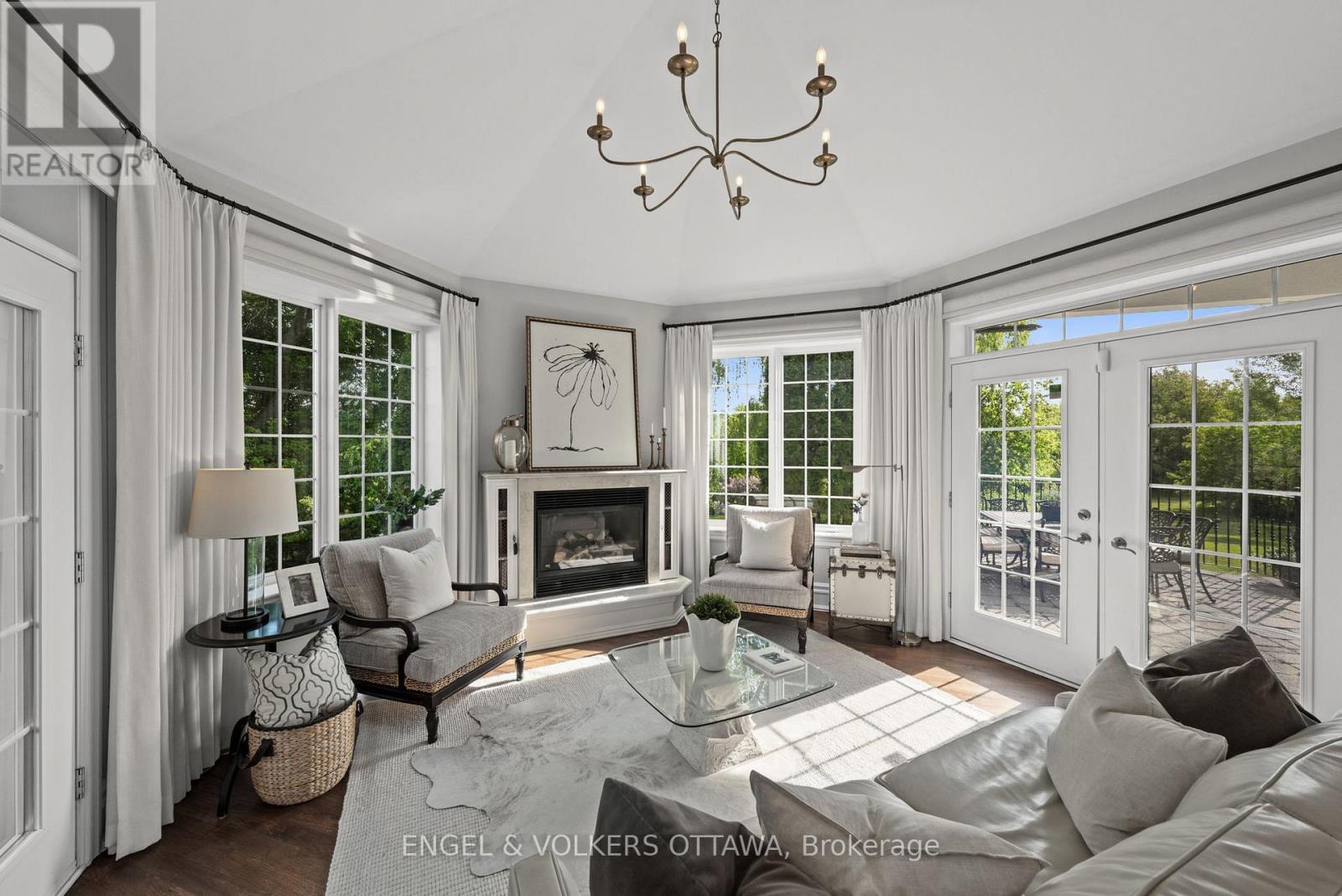 6197 OTTAWA STREET - 13