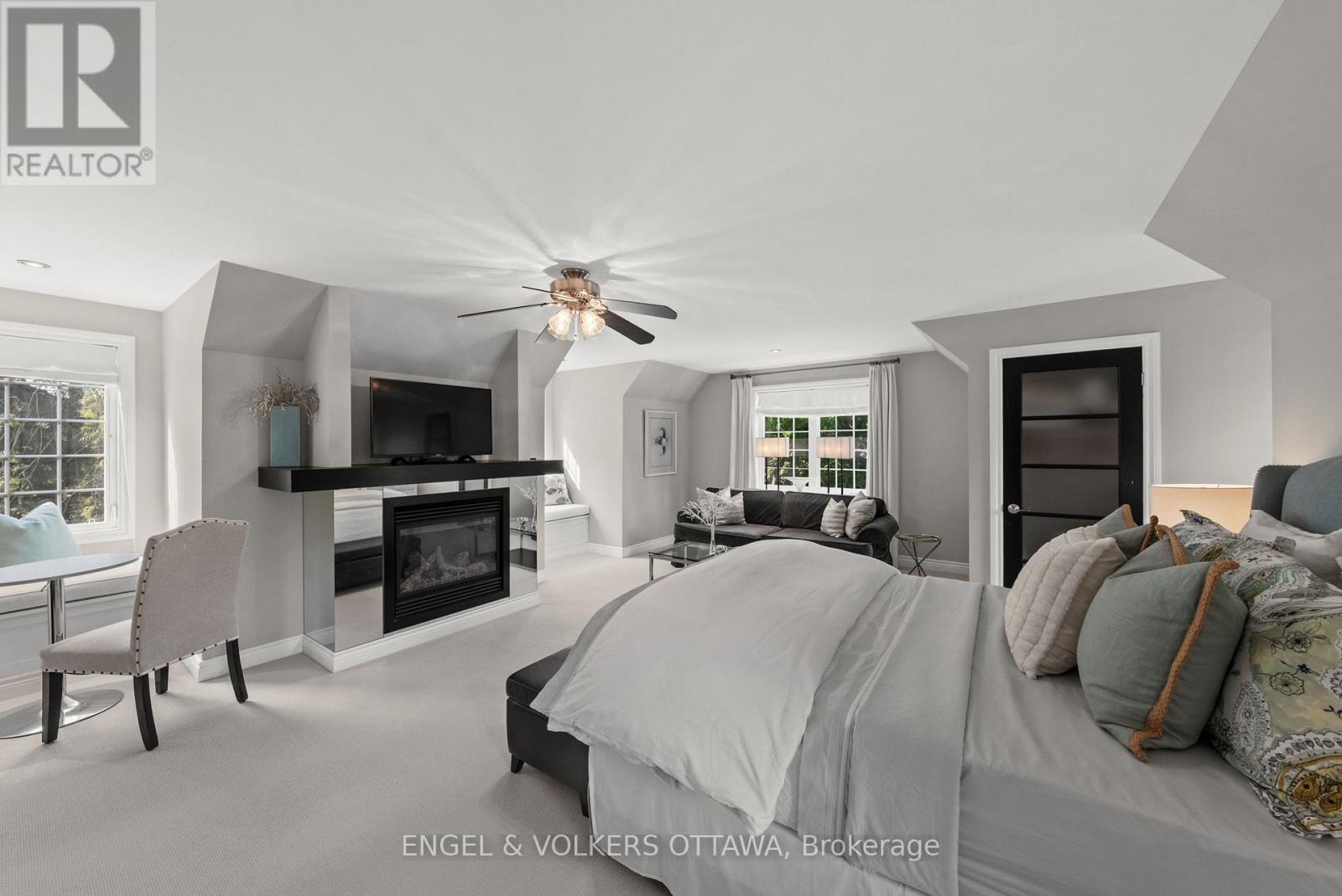 6197 OTTAWA STREET - 28